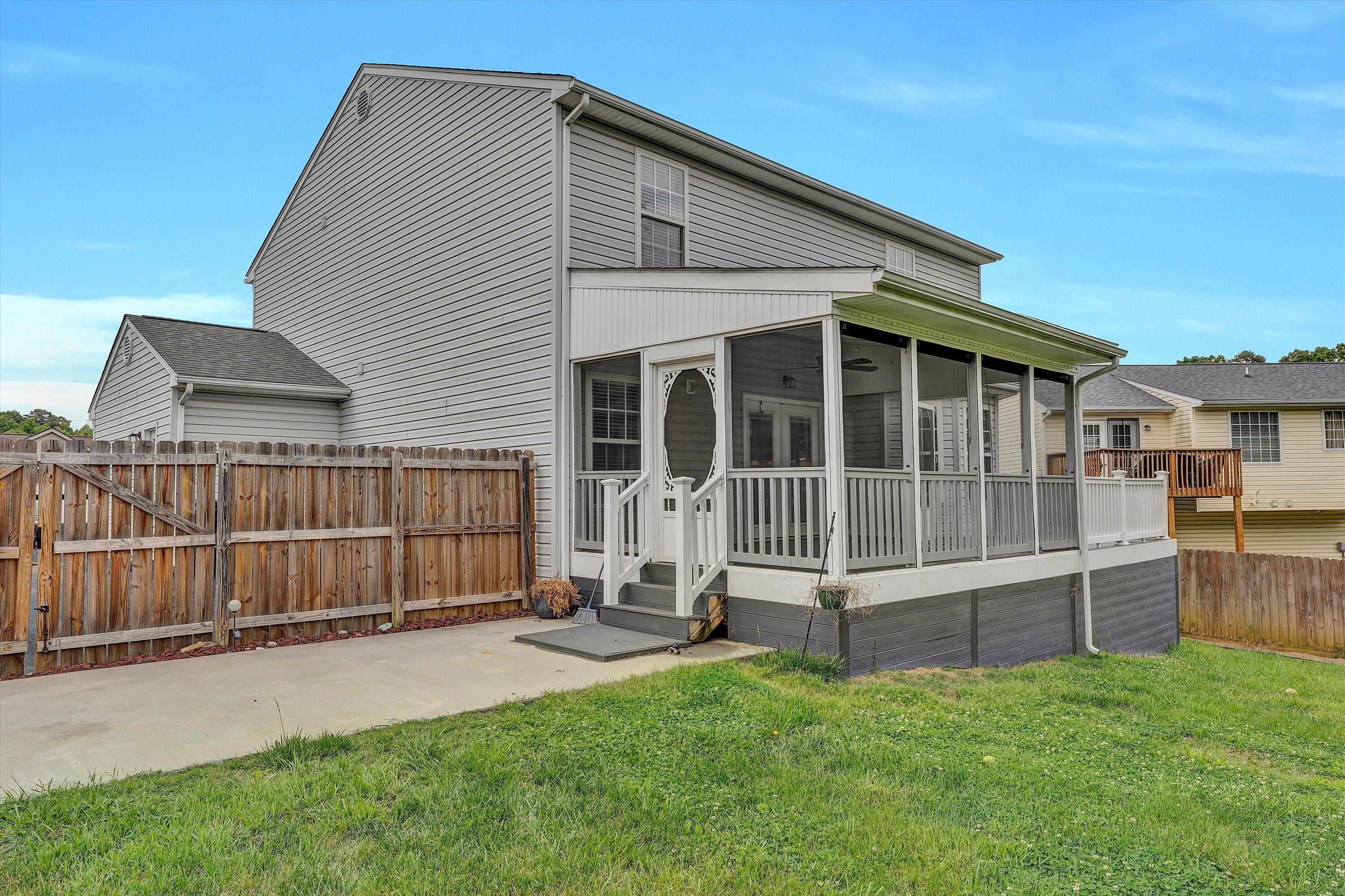 4513 Lomond CIR