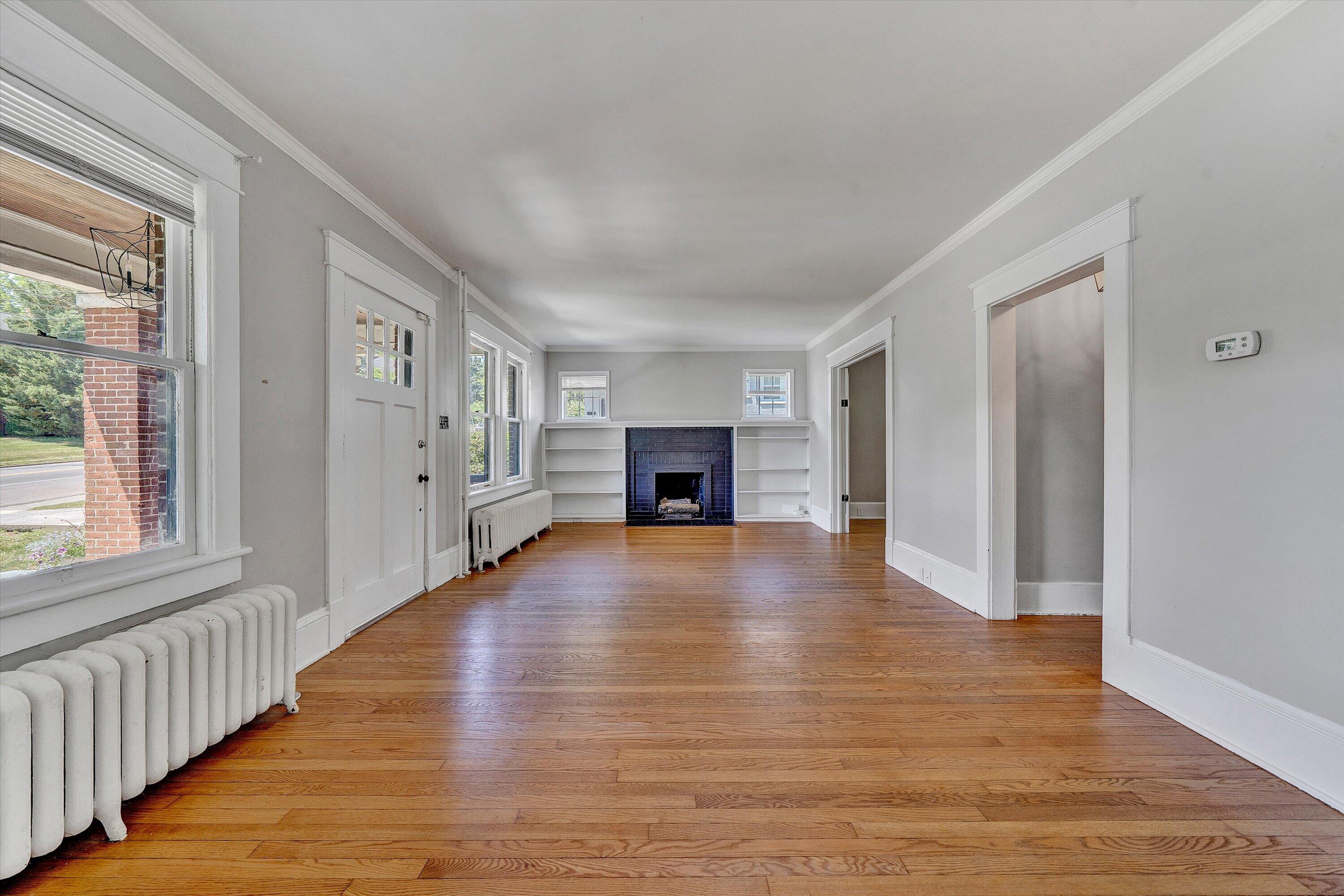2143 Broadway AVE SW