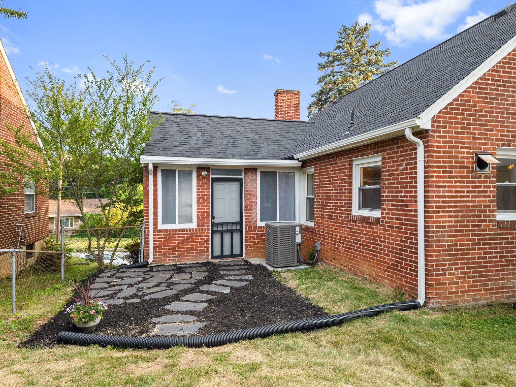 2421 Brandon AVE SW