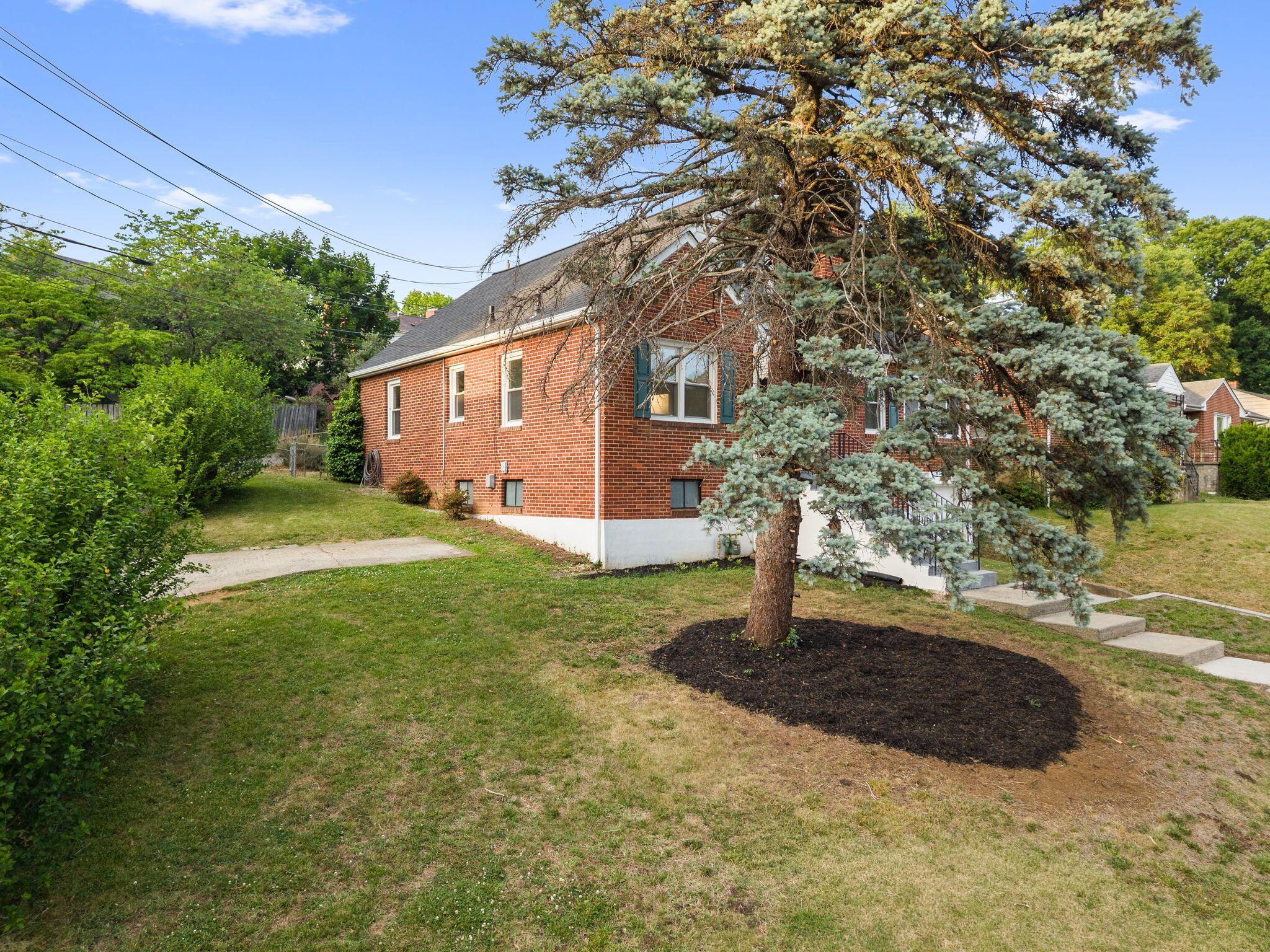 2421 Brandon AVE SW