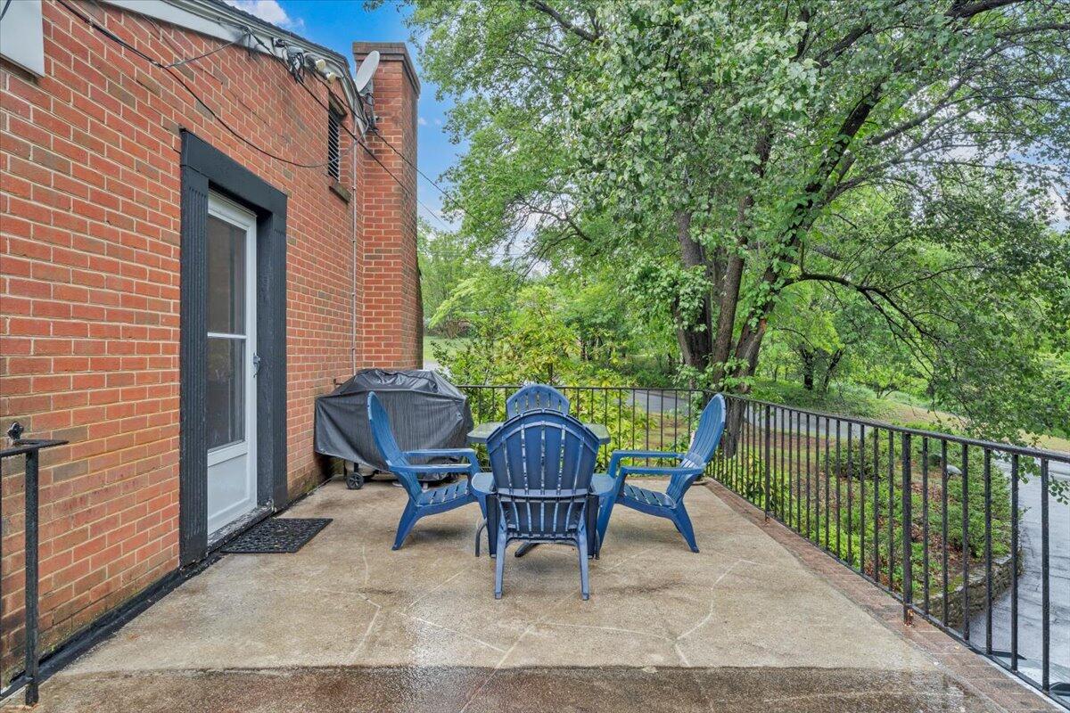 4508 Rosecrest RD