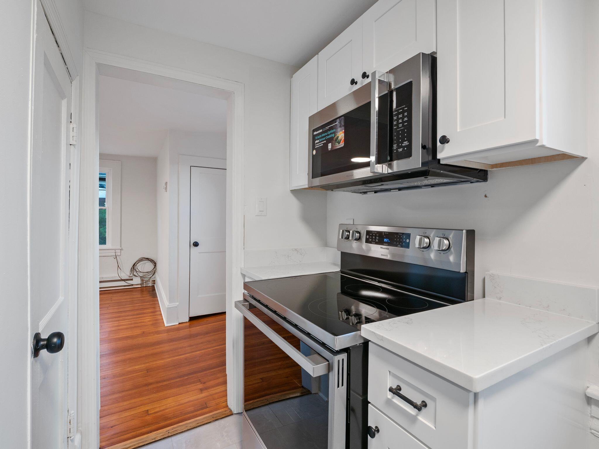 520 & 518 Riverland RD SE