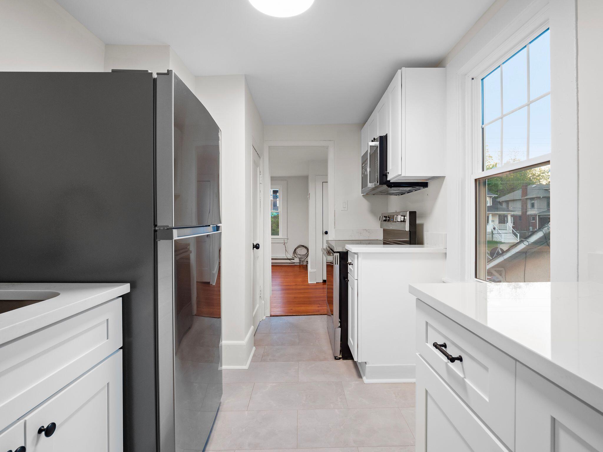520 & 518 Riverland RD SE