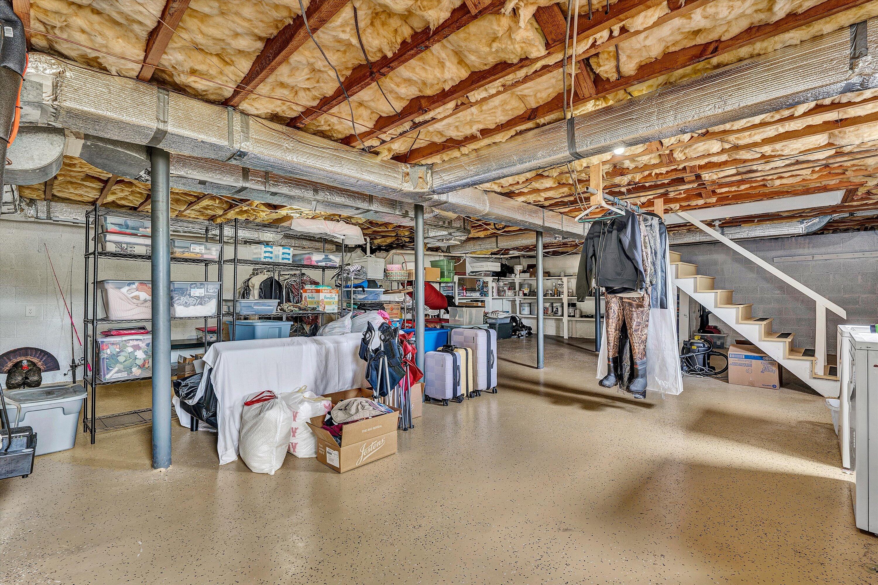 90 Ann Sink ST