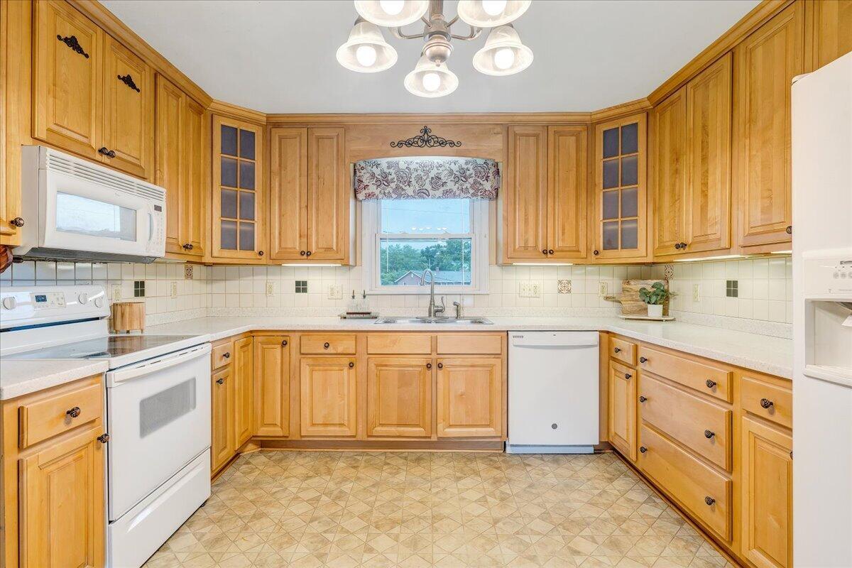 344 Keesling AVE