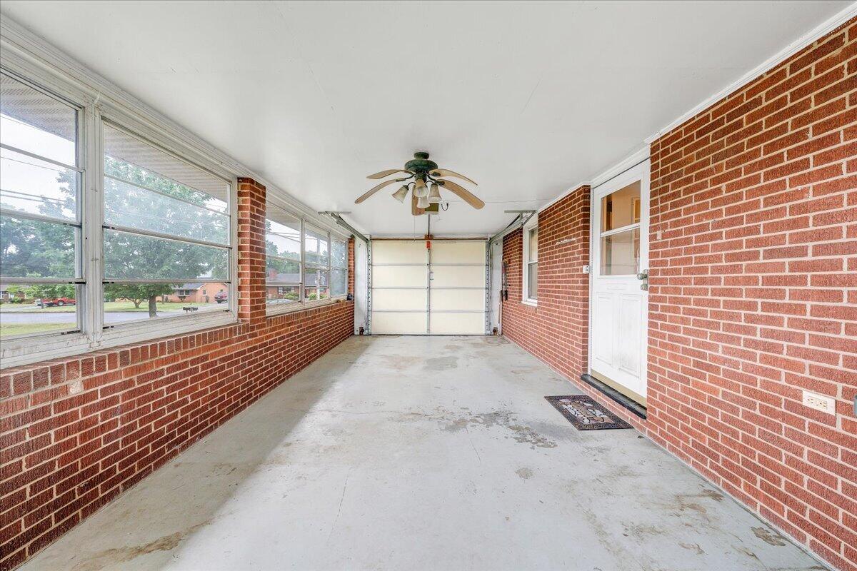 344 Keesling AVE