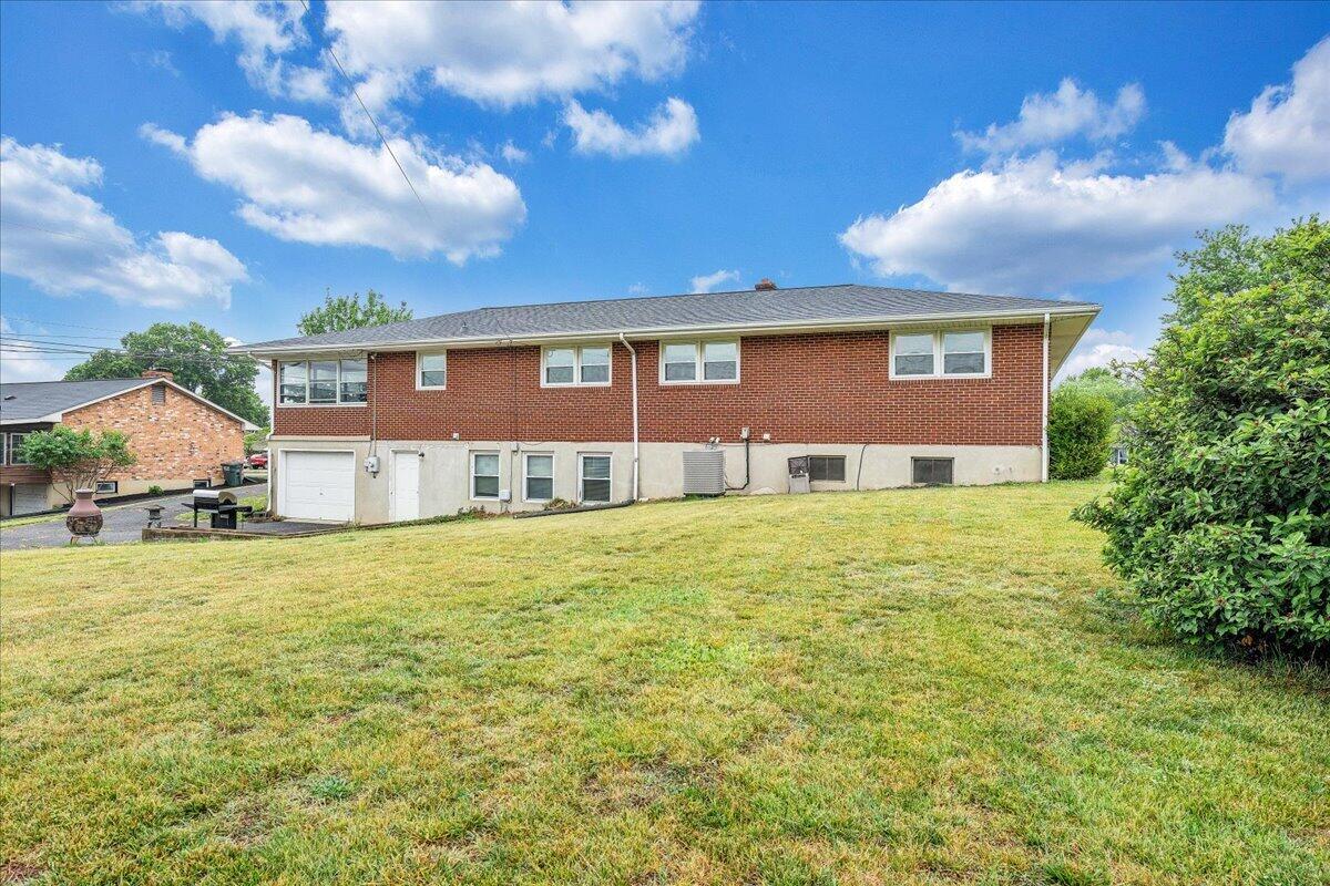 344 Keesling AVE