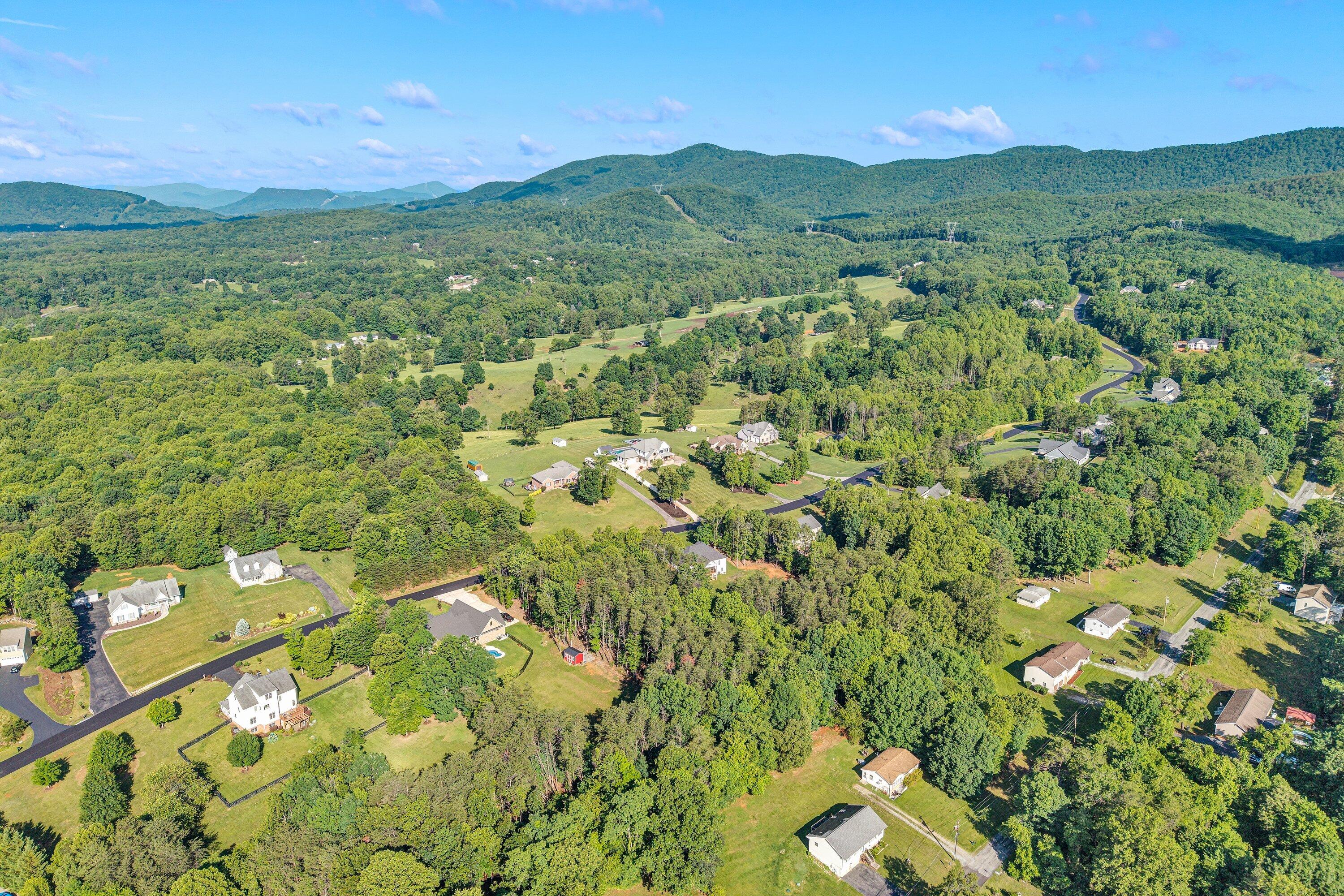 43 Thornblade WAY