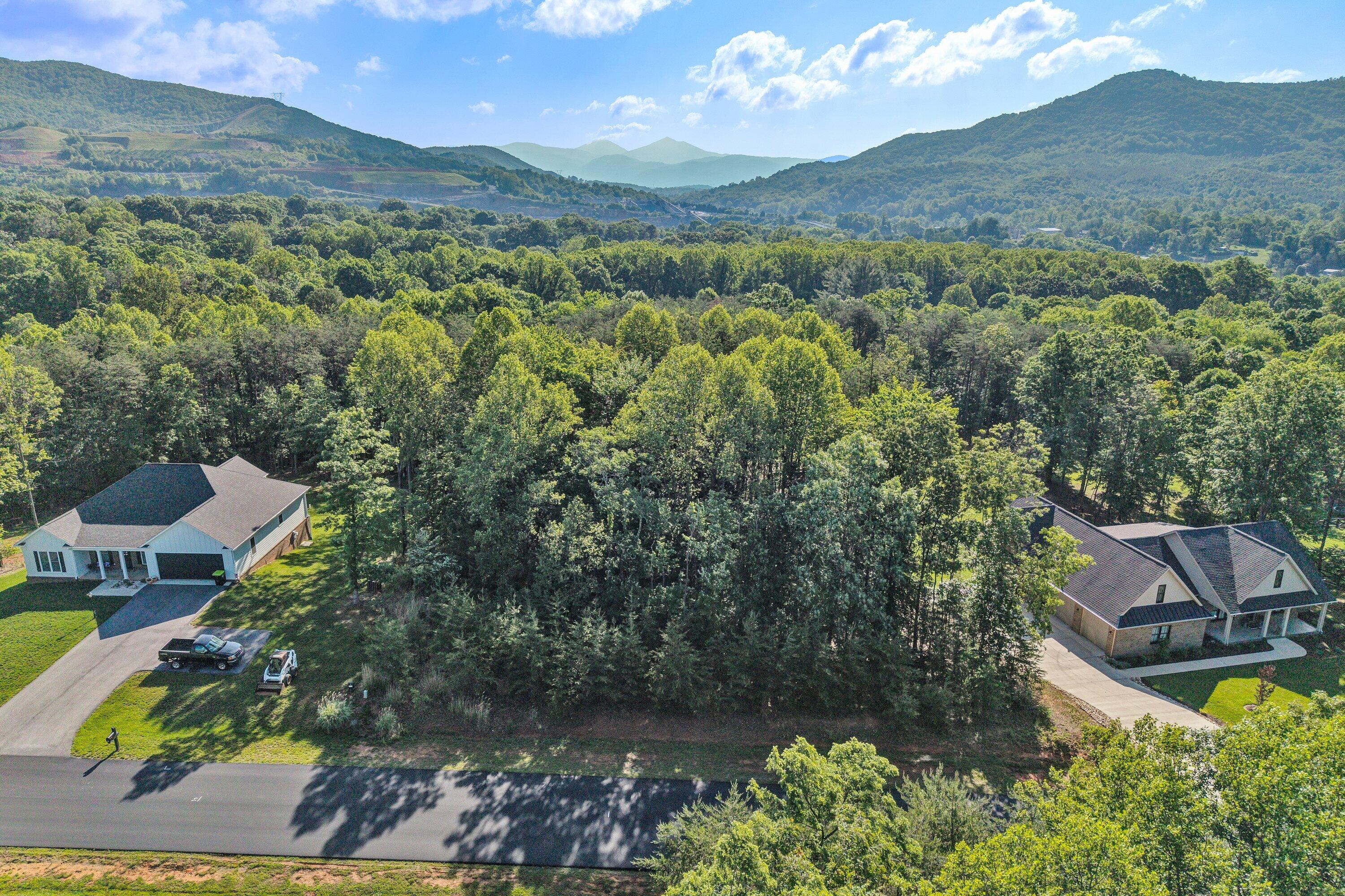 43 Thornblade WAY