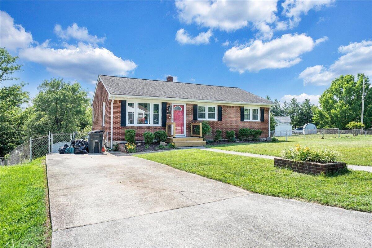 301 Lynn Haven CIR