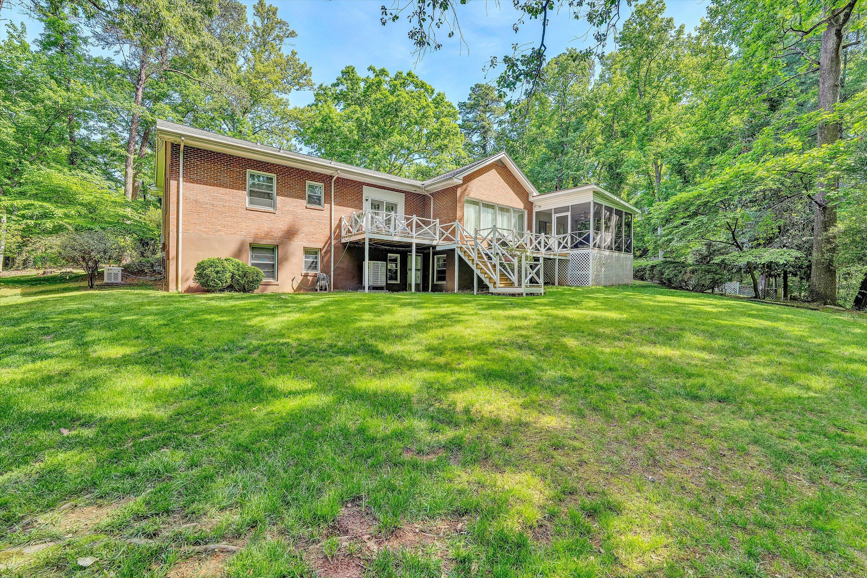 1307 Valley View RD