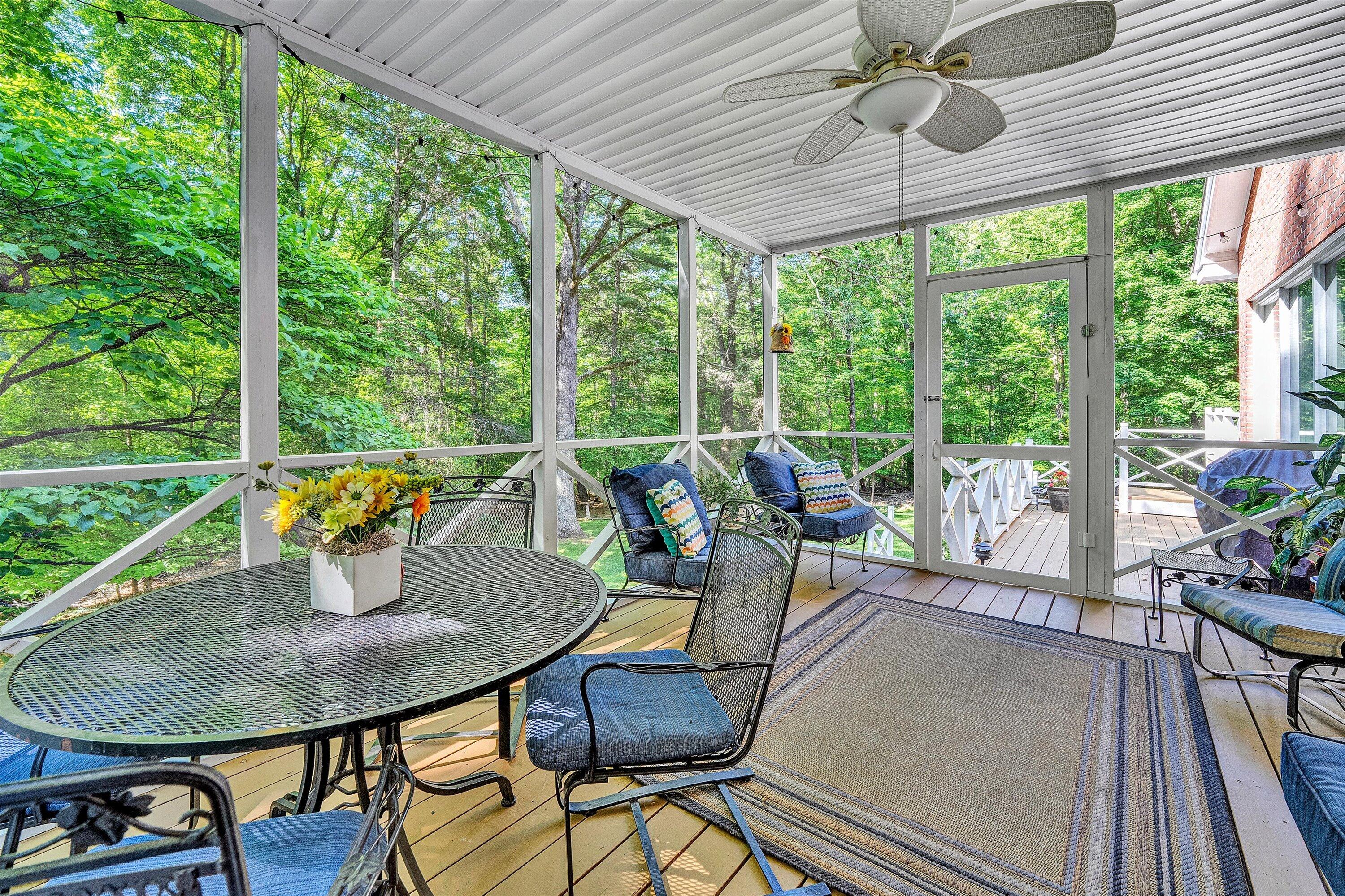 1307 Valley View RD