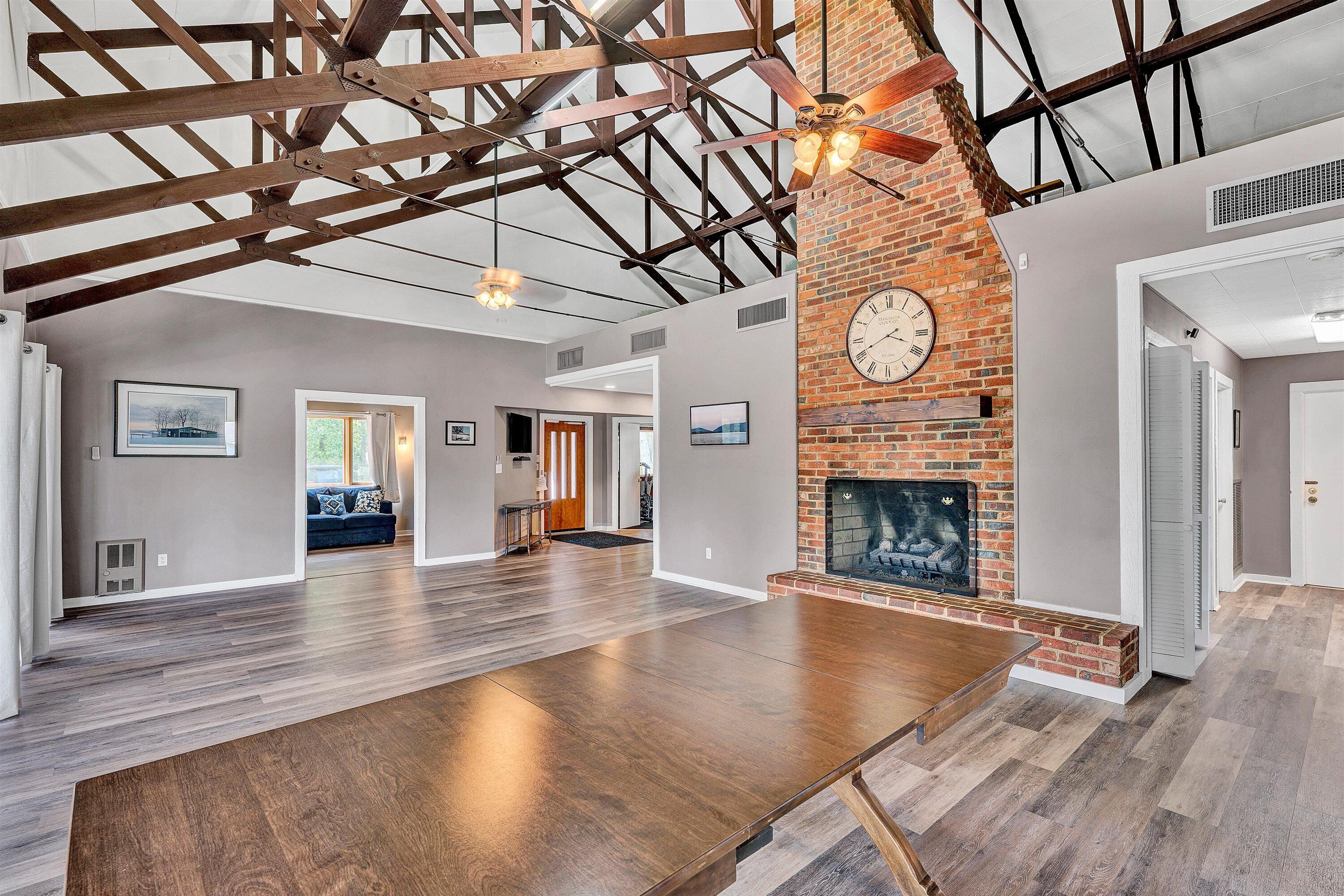 2651 Timberwood LN