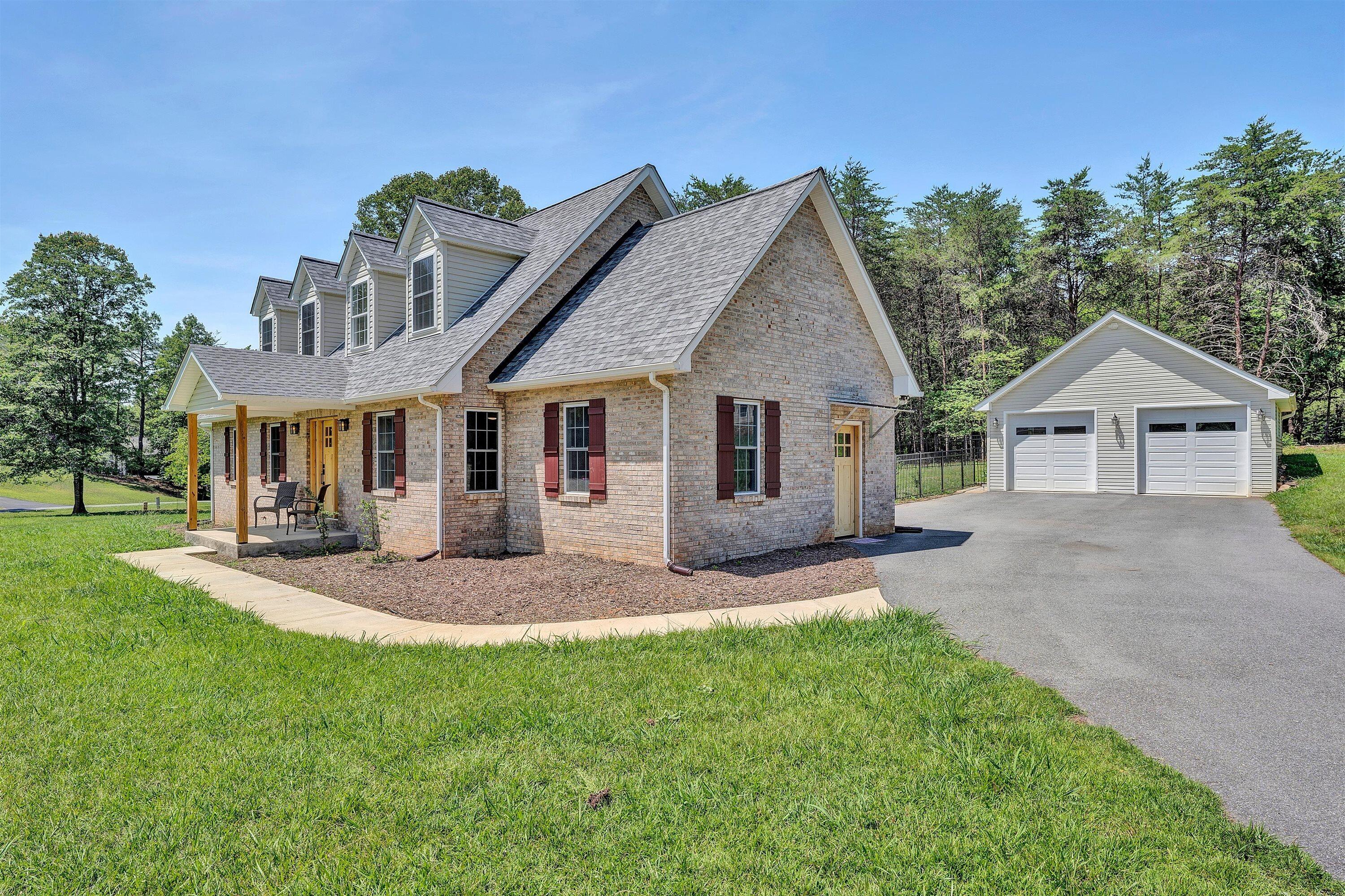 2651 Timberwood LN
