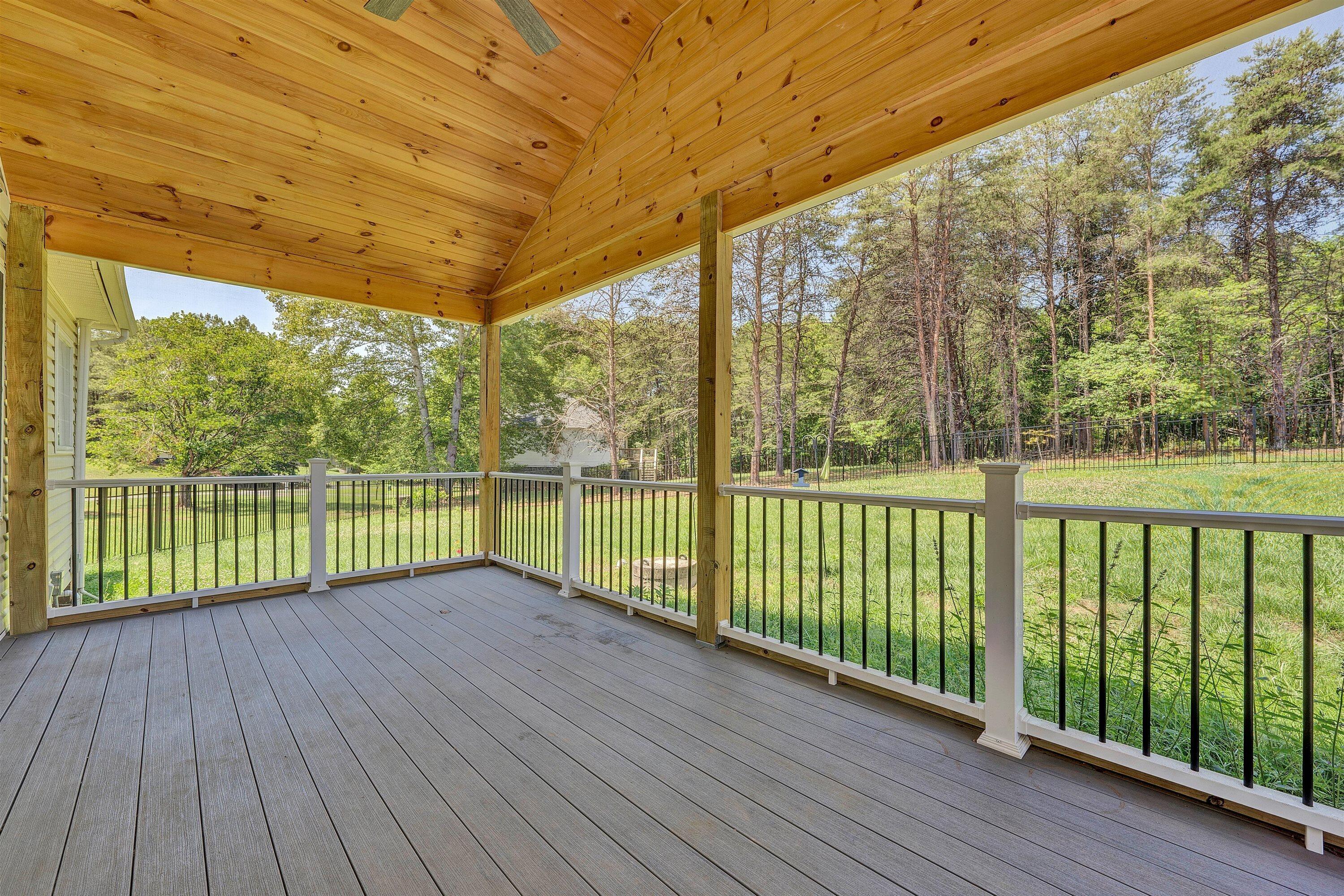 2651 Timberwood LN