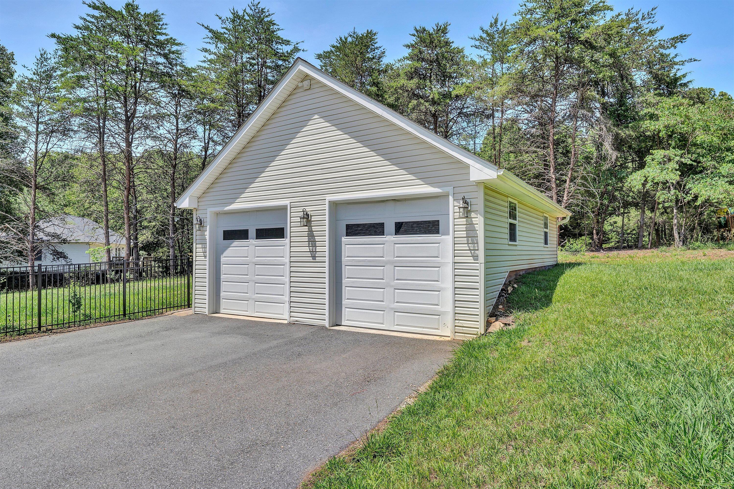 2651 Timberwood LN