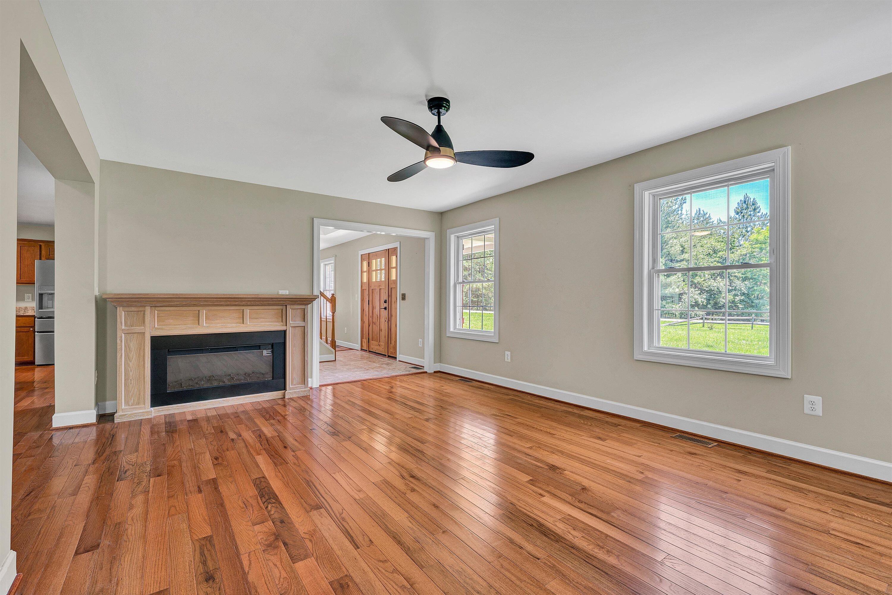 2651 Timberwood LN