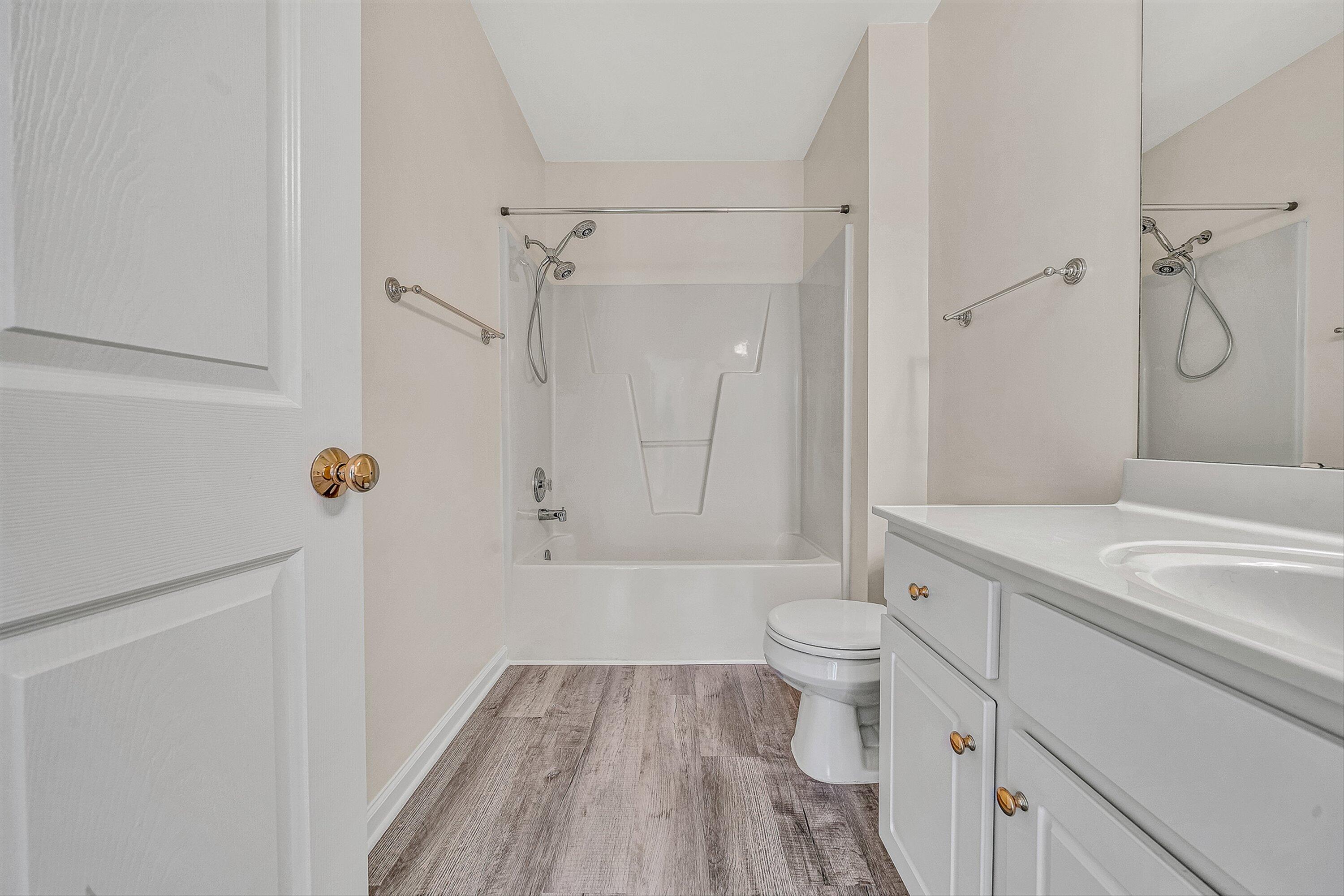 4438 Pheasant Ridge RD Unit: APT 202