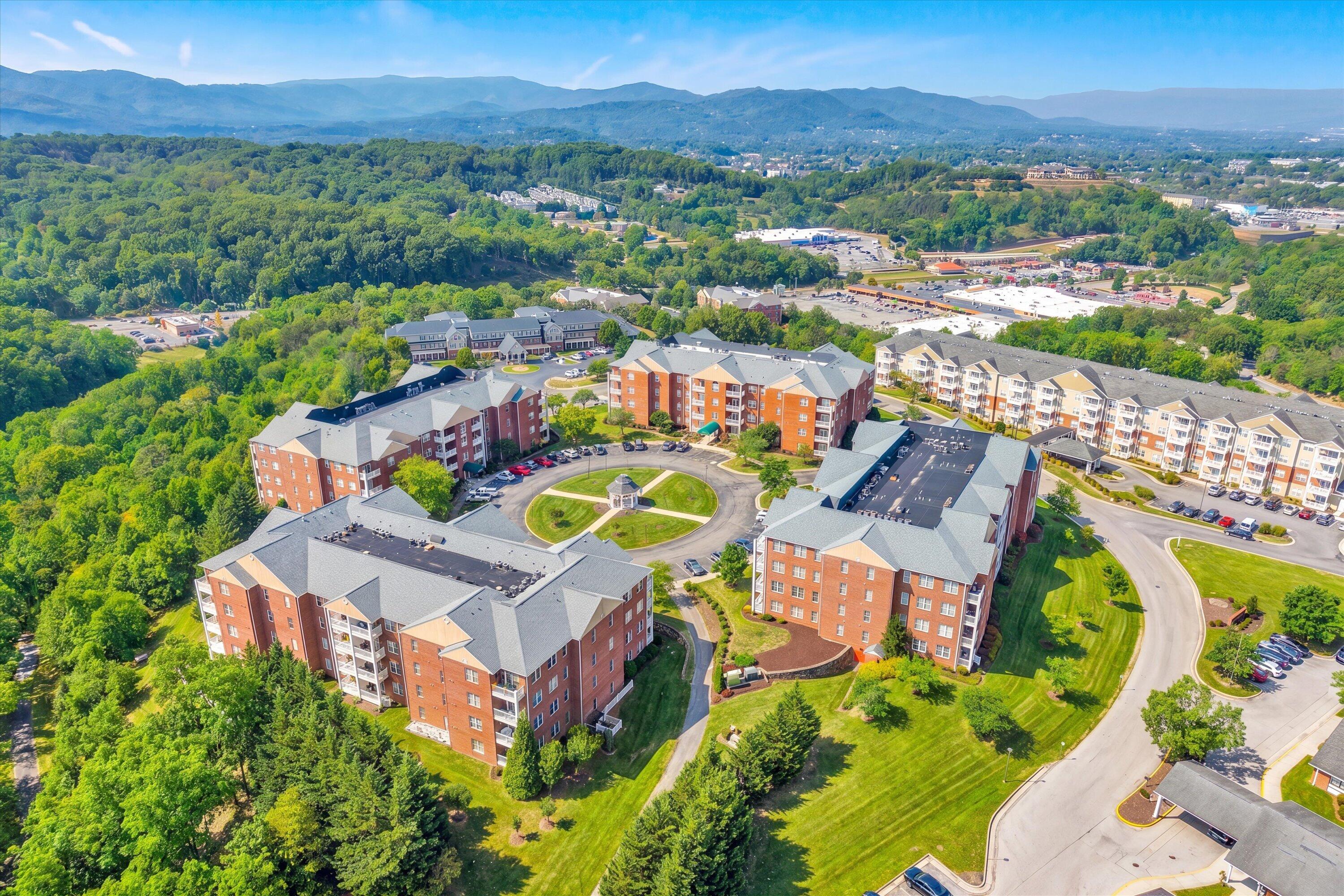 4438 Pheasant Ridge RD Unit: APT 202