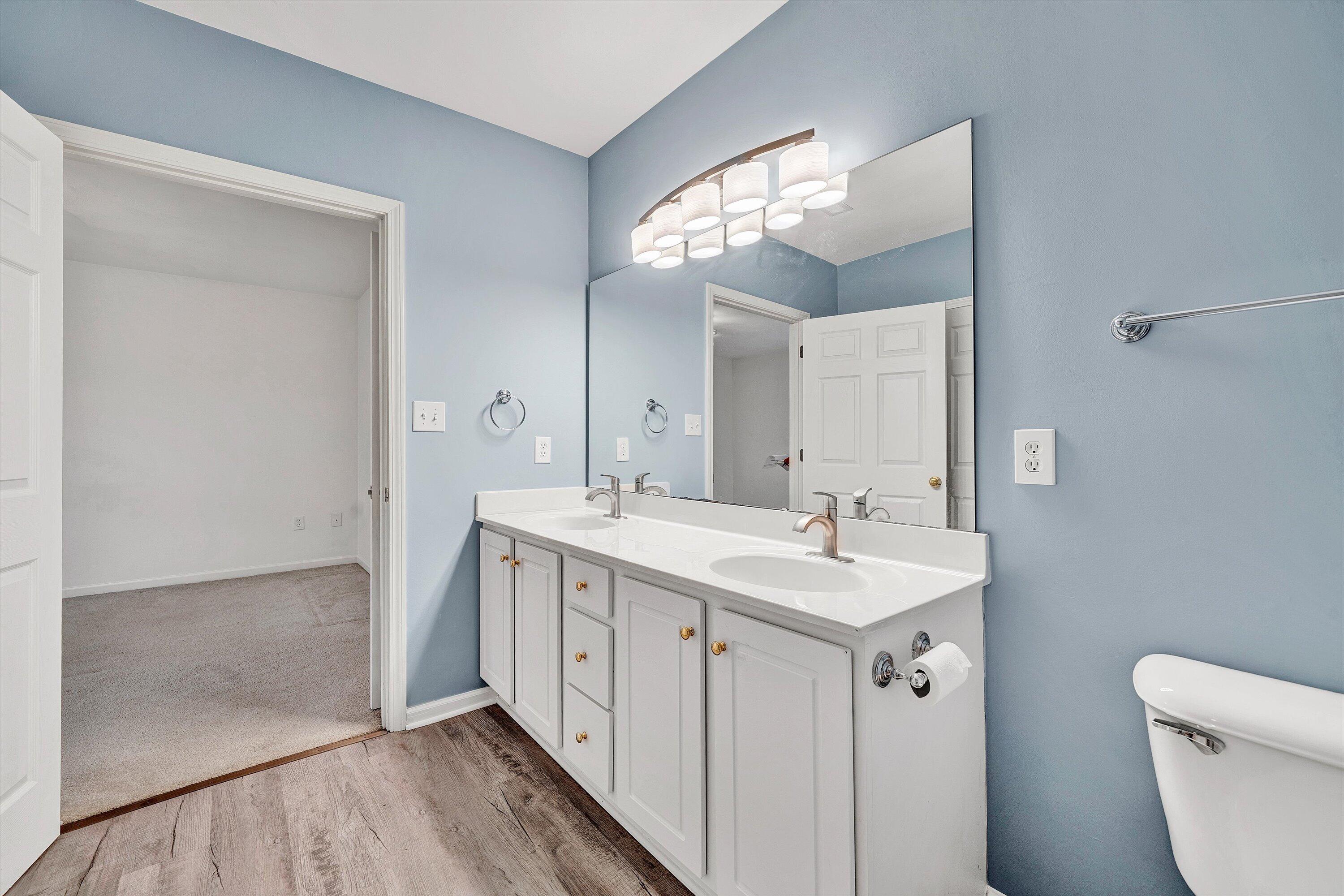 4438 Pheasant Ridge RD Unit: APT 202