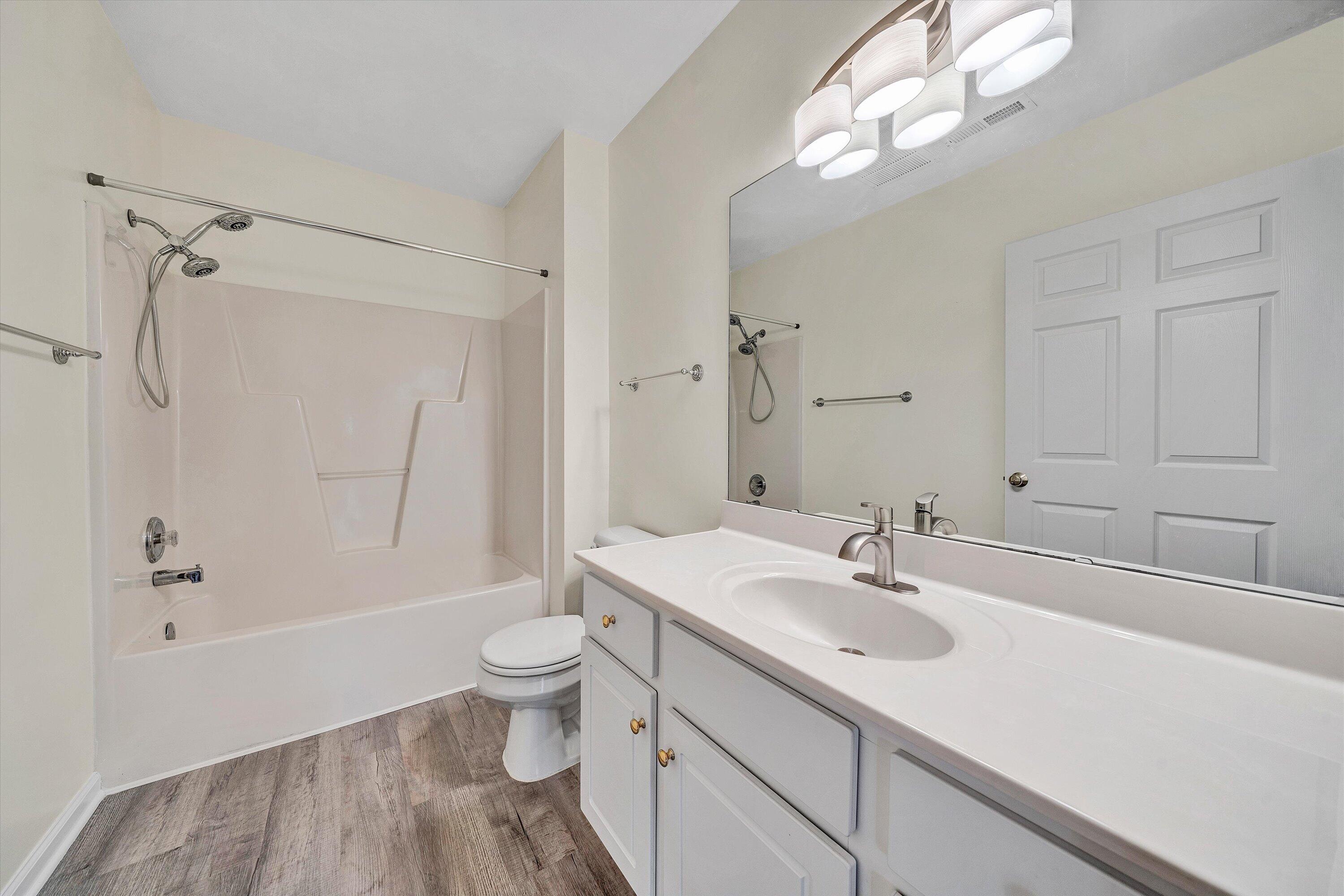 4438 Pheasant Ridge RD Unit: APT 202