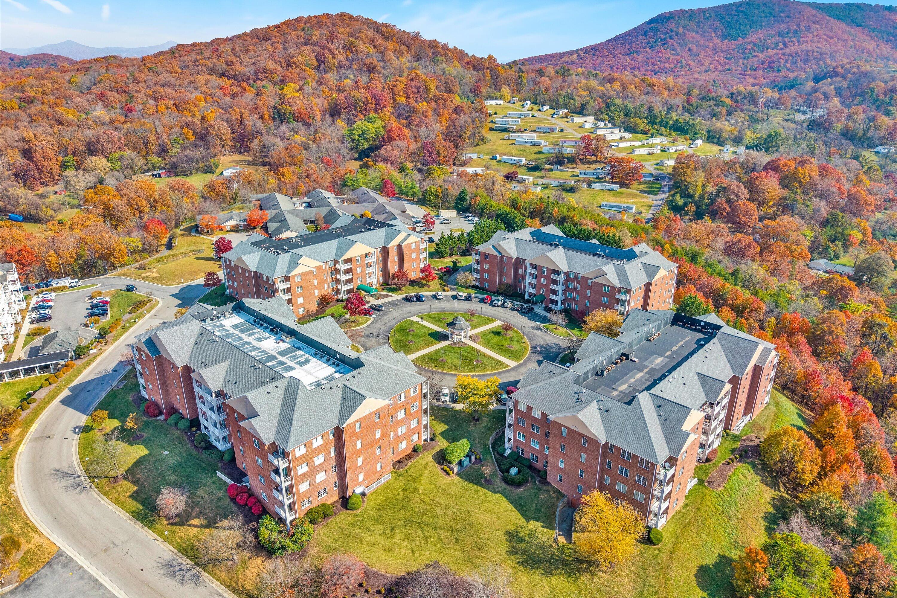 4438 Pheasant Ridge RD Unit: APT 202