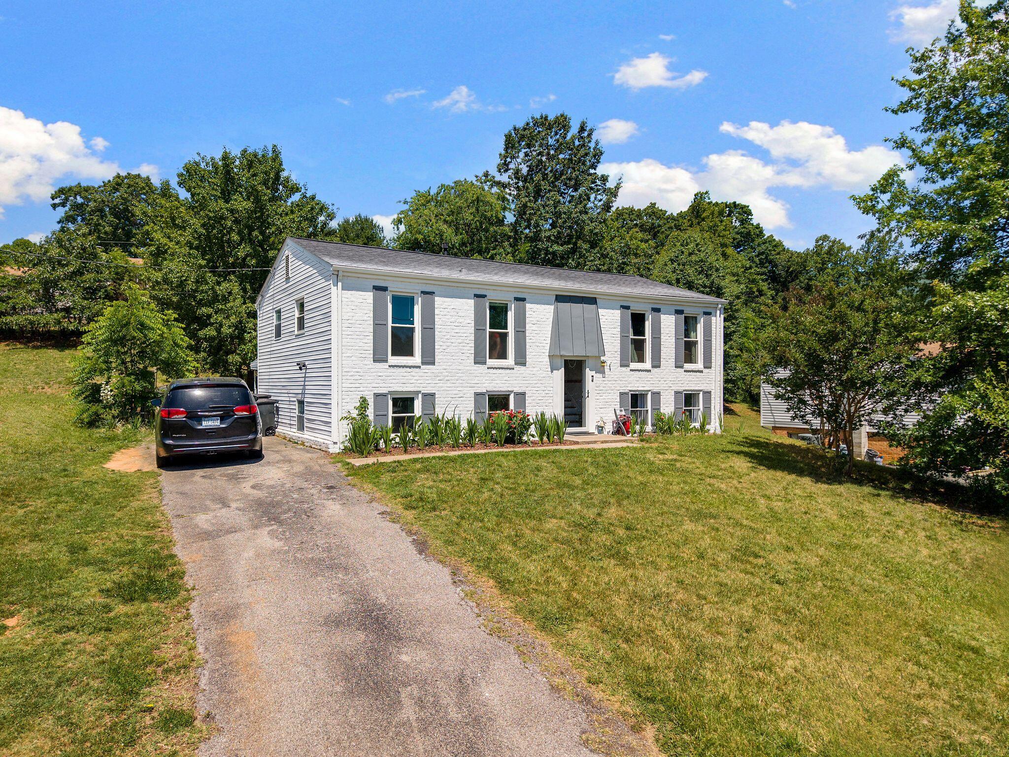 2862 Silver Leaf DR