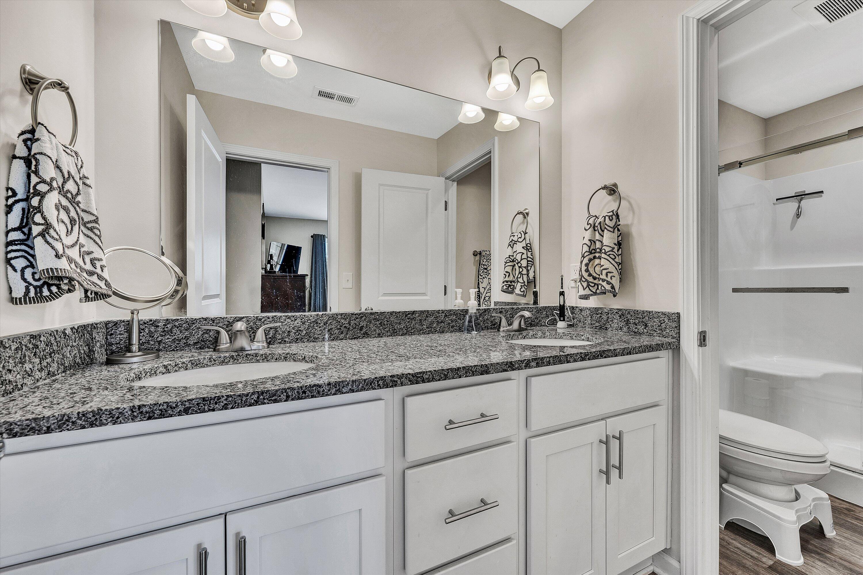 249 Louise LN