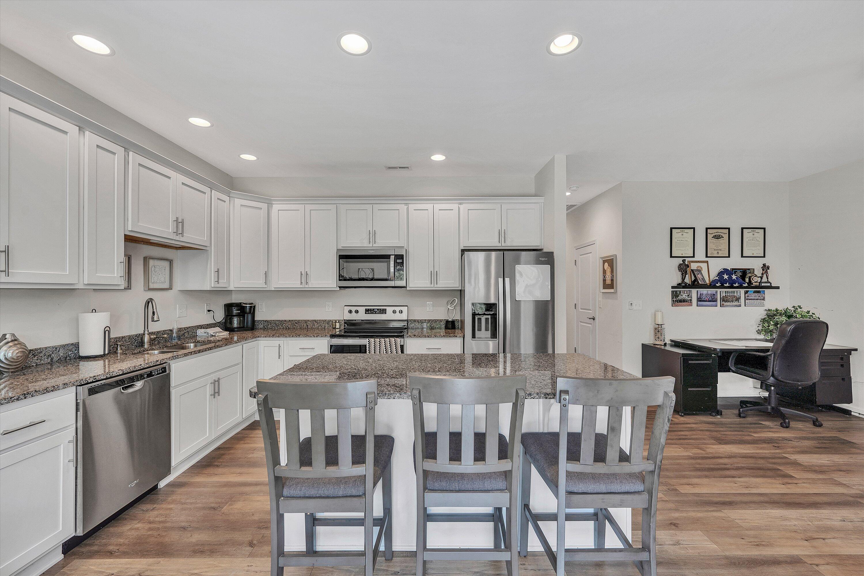 249 Louise LN