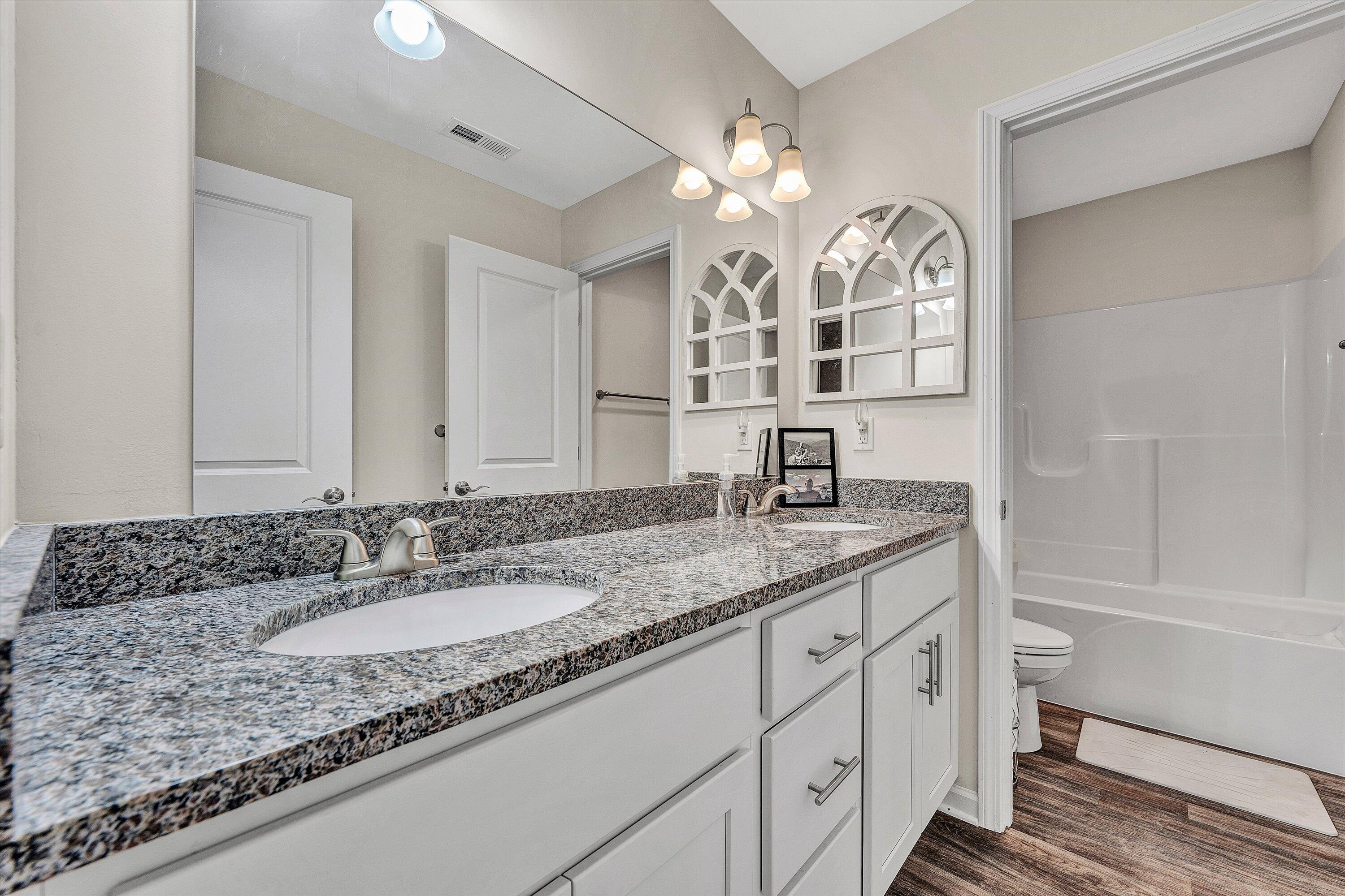 249 Louise LN