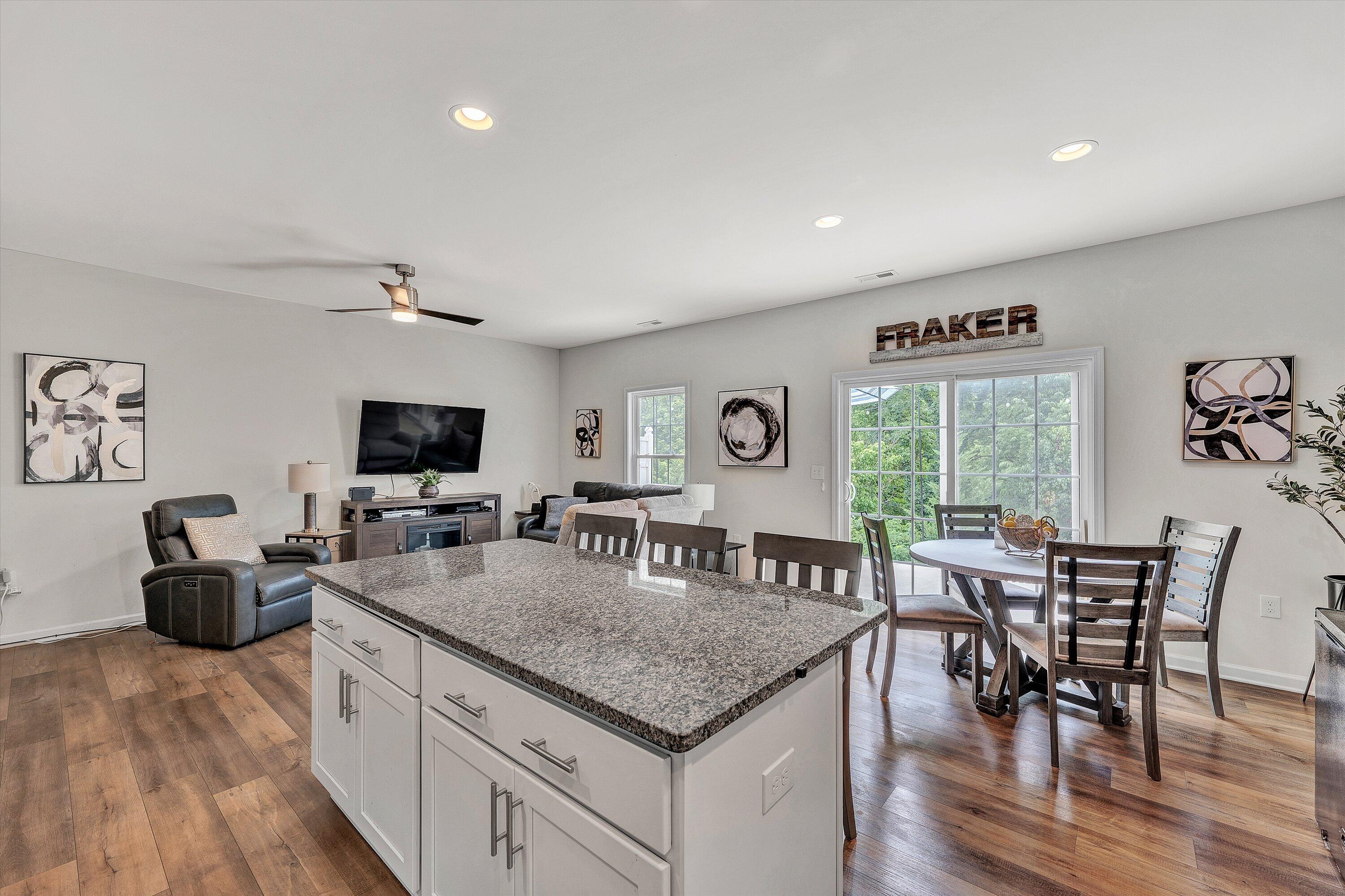249 Louise LN