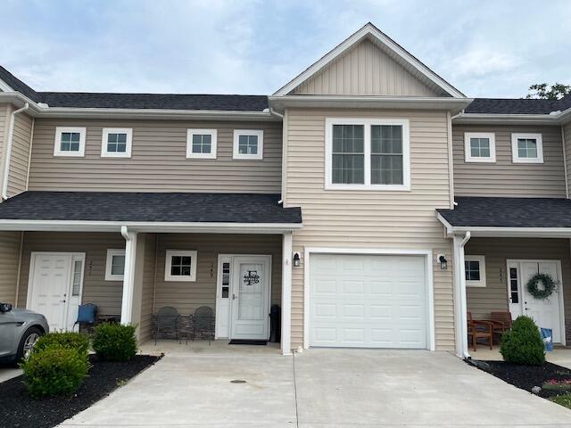 249 Louise LN