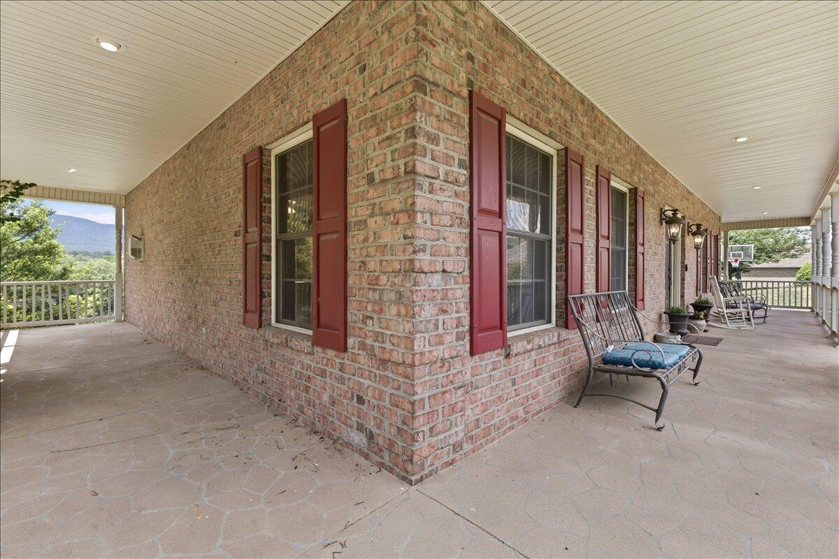 4636 Afton LN