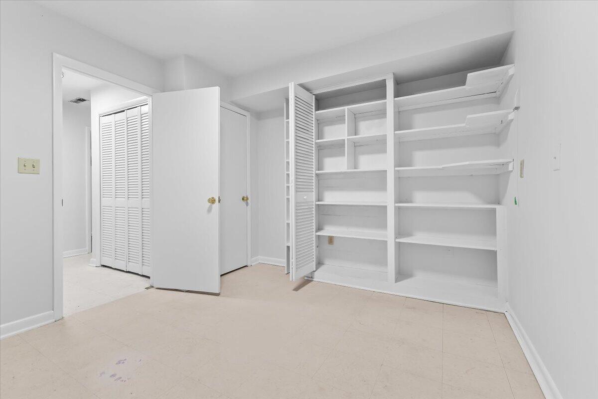 3131 Green Ridge RD