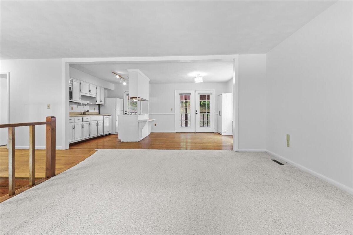 3131 Green Ridge RD