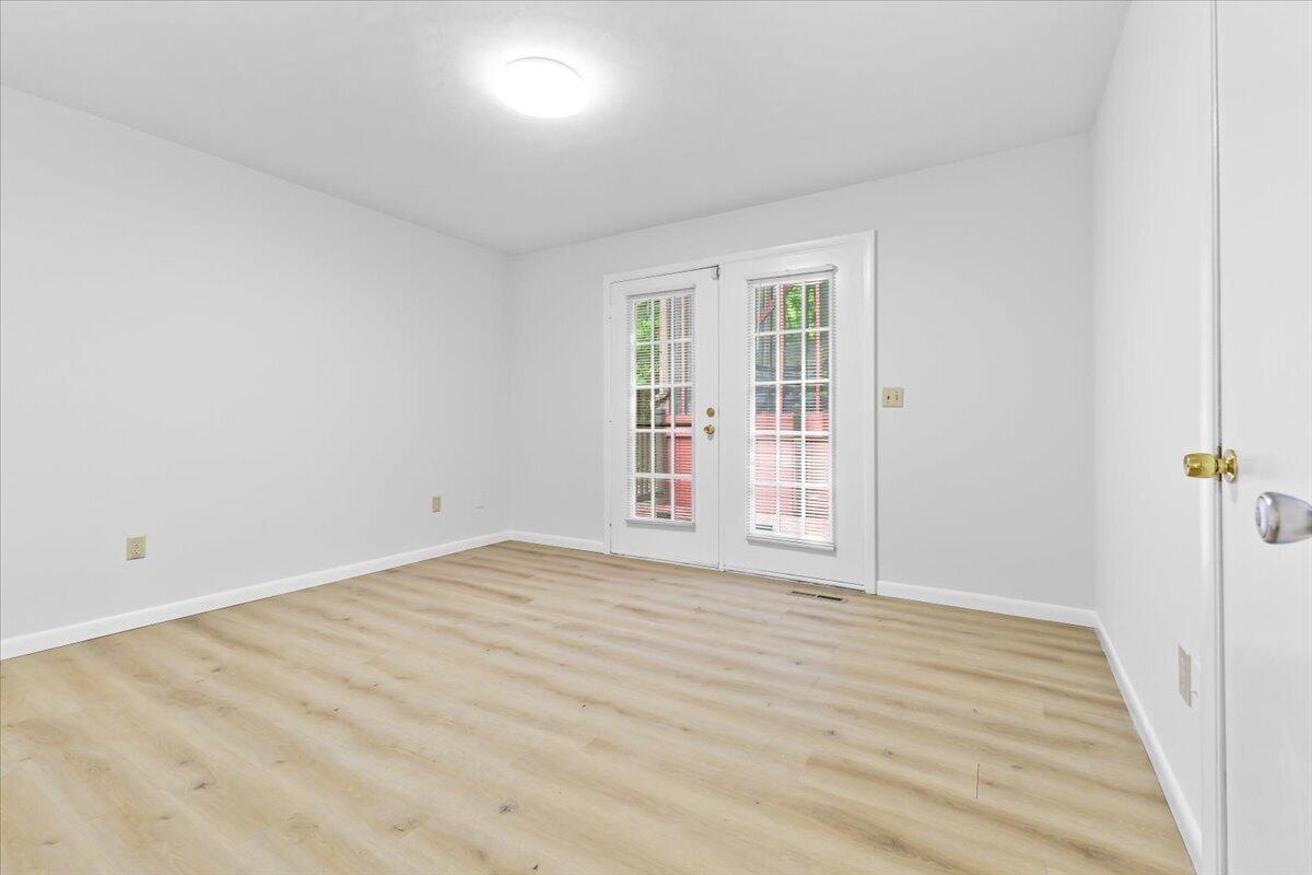 3131 Green Ridge RD