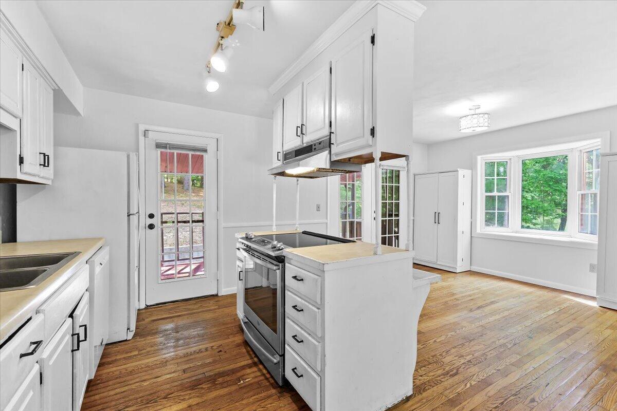 3131 Green Ridge RD
