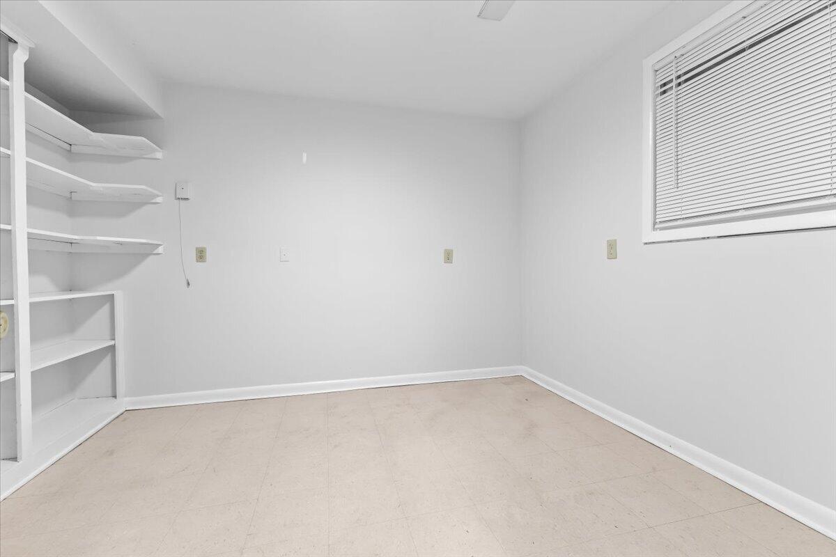 3131 Green Ridge RD