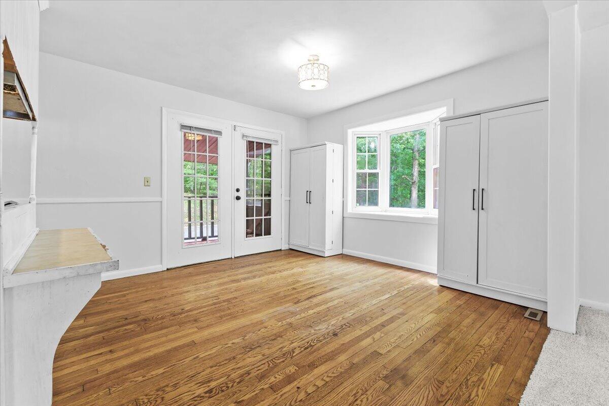 3131 Green Ridge RD