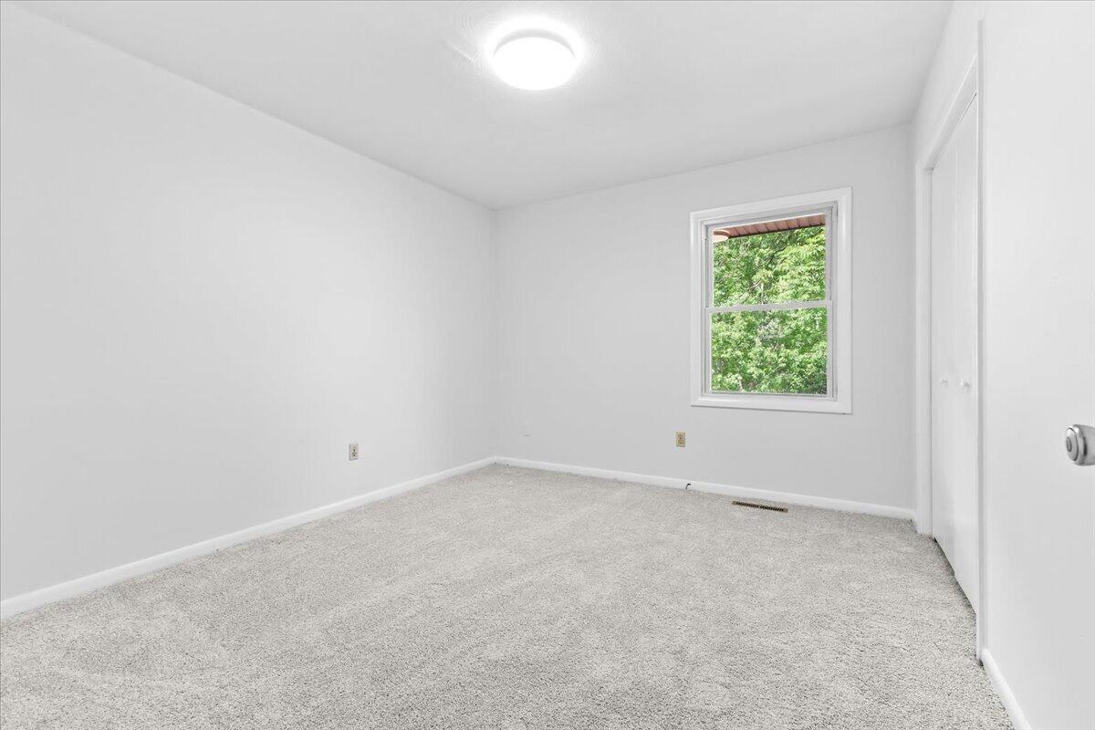 3131 Green Ridge RD