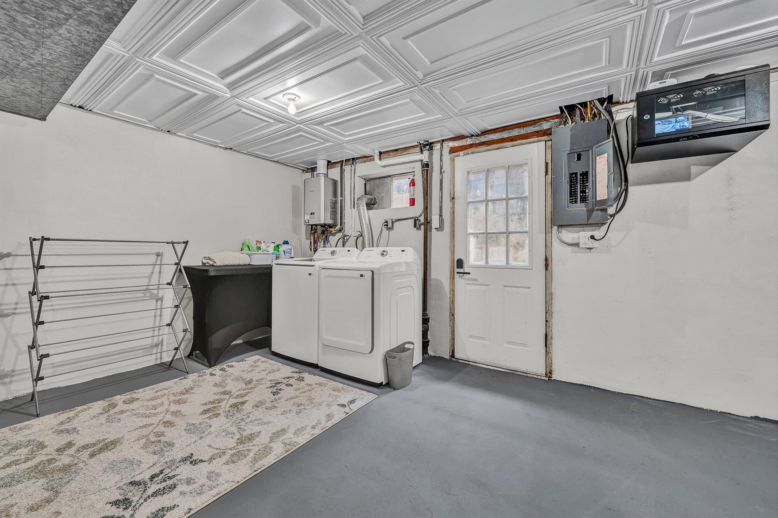 358 Keesling AVE