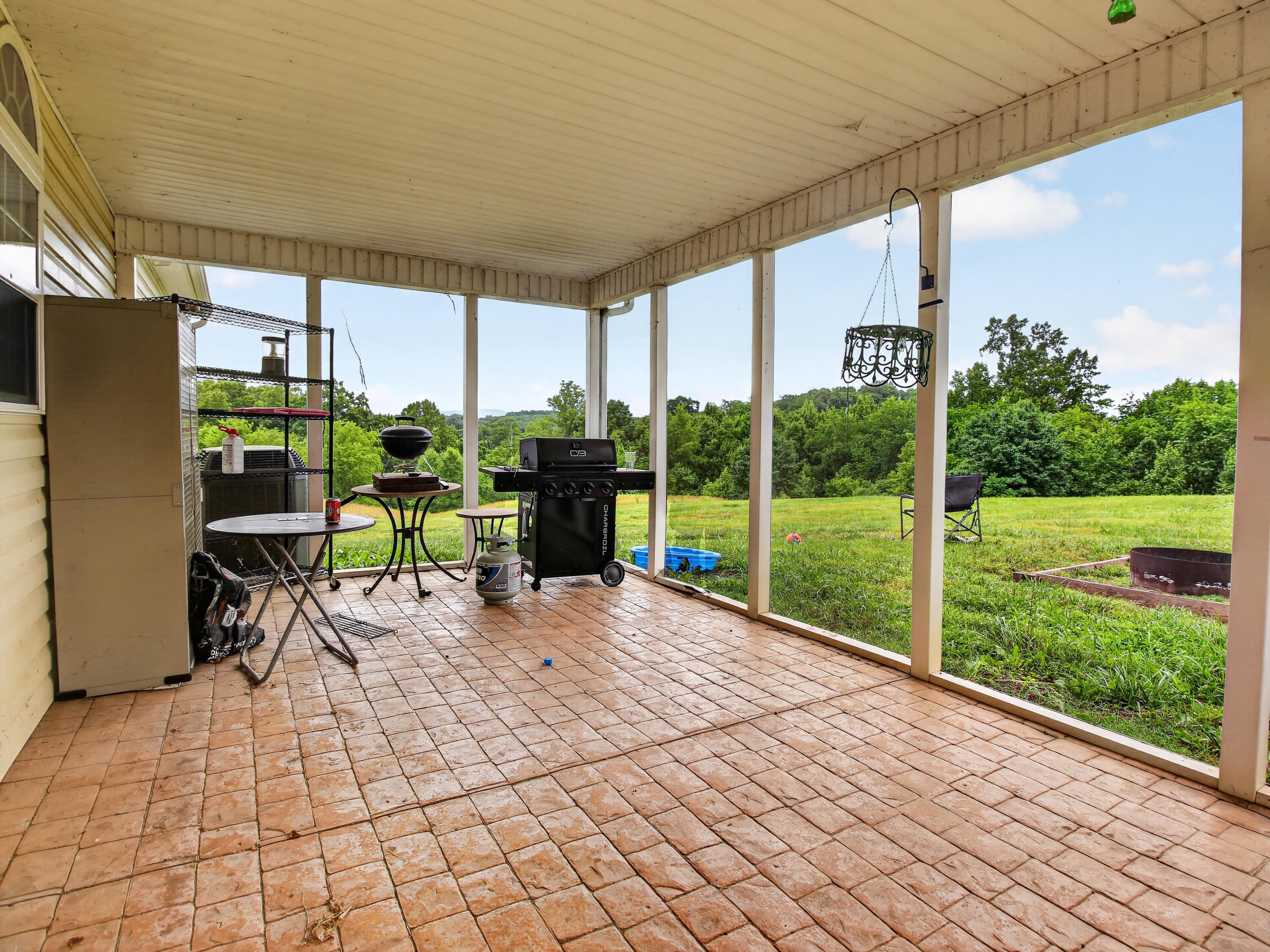 2326 Callaway RD