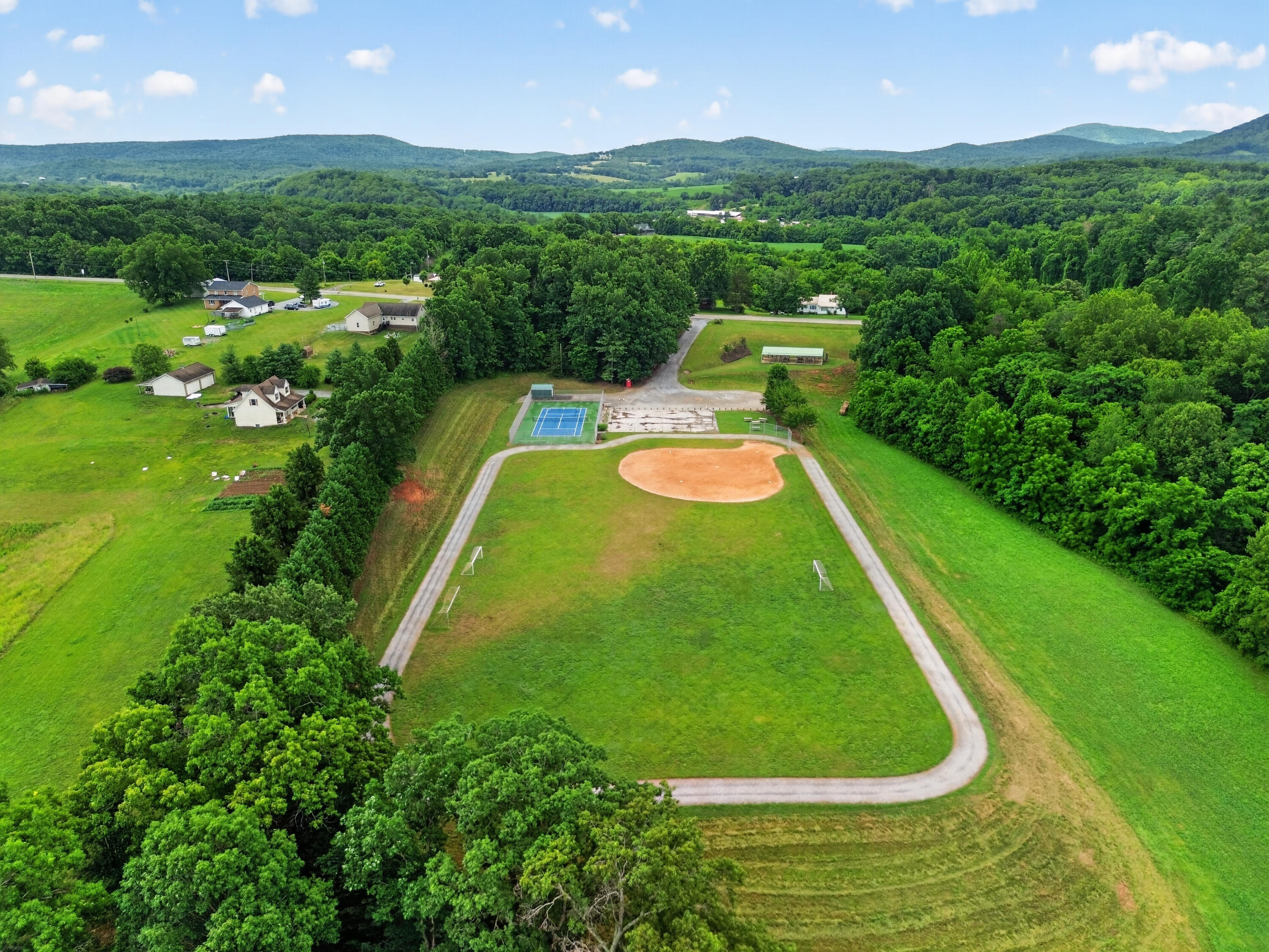 2326 Callaway RD