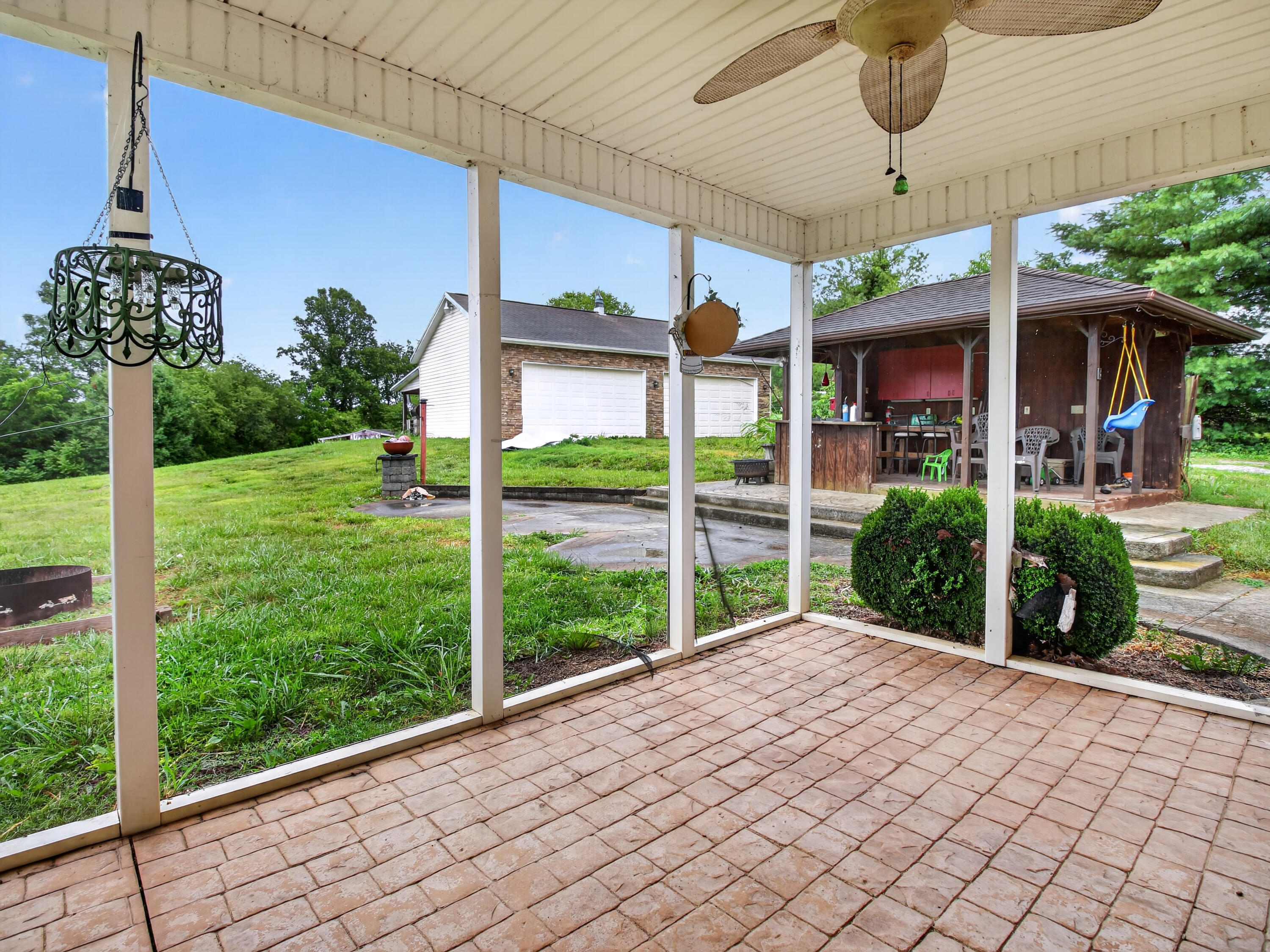 2326 Callaway RD