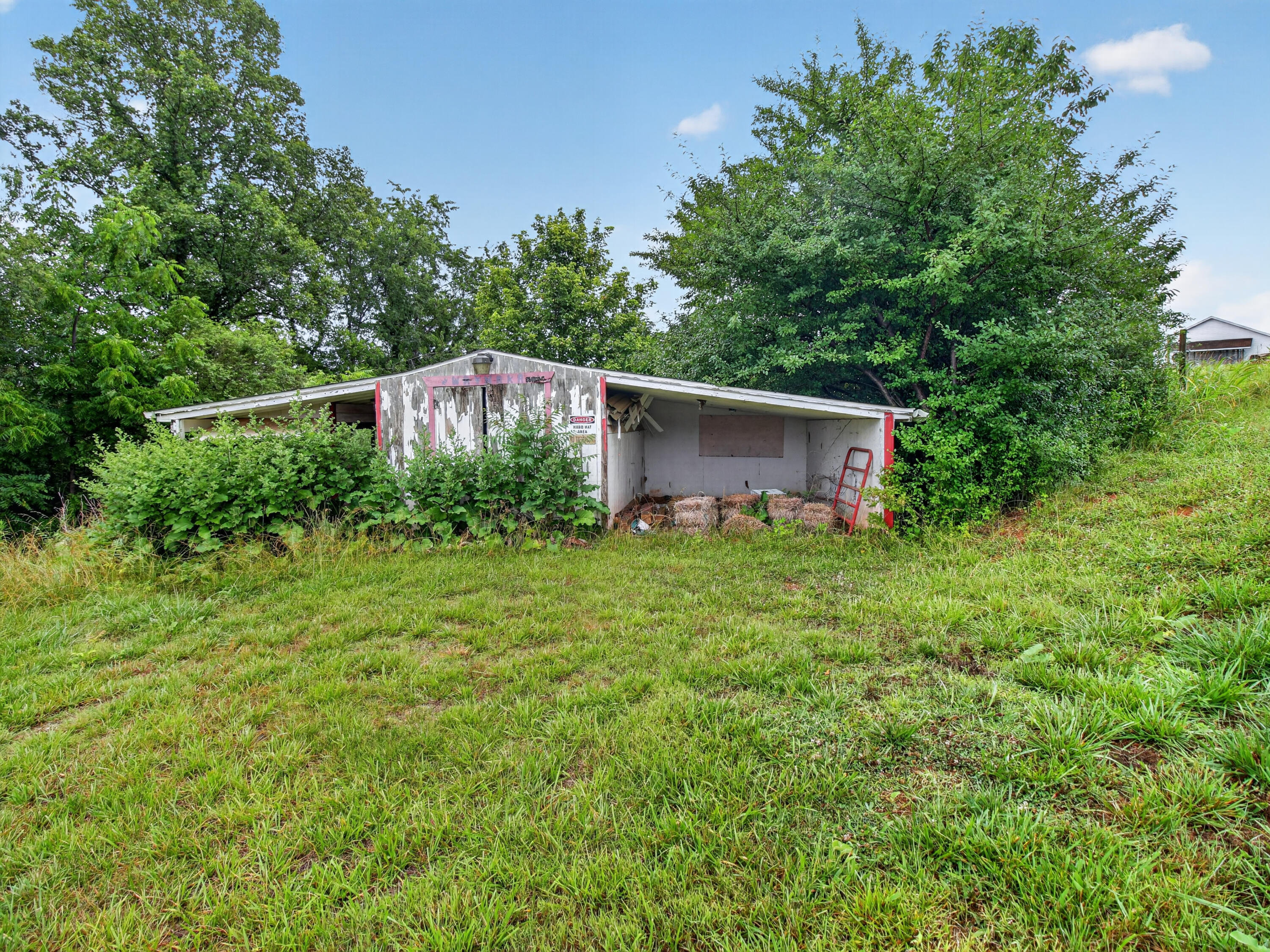 2326 Callaway RD