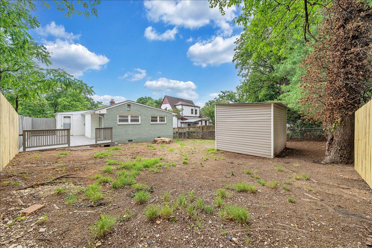 2001 Colgate ST NE