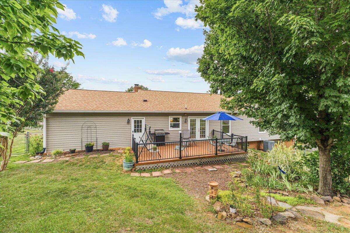 5145 Jonathan LN
