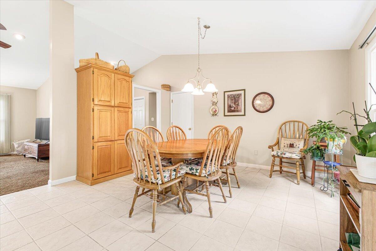 5145 Jonathan LN