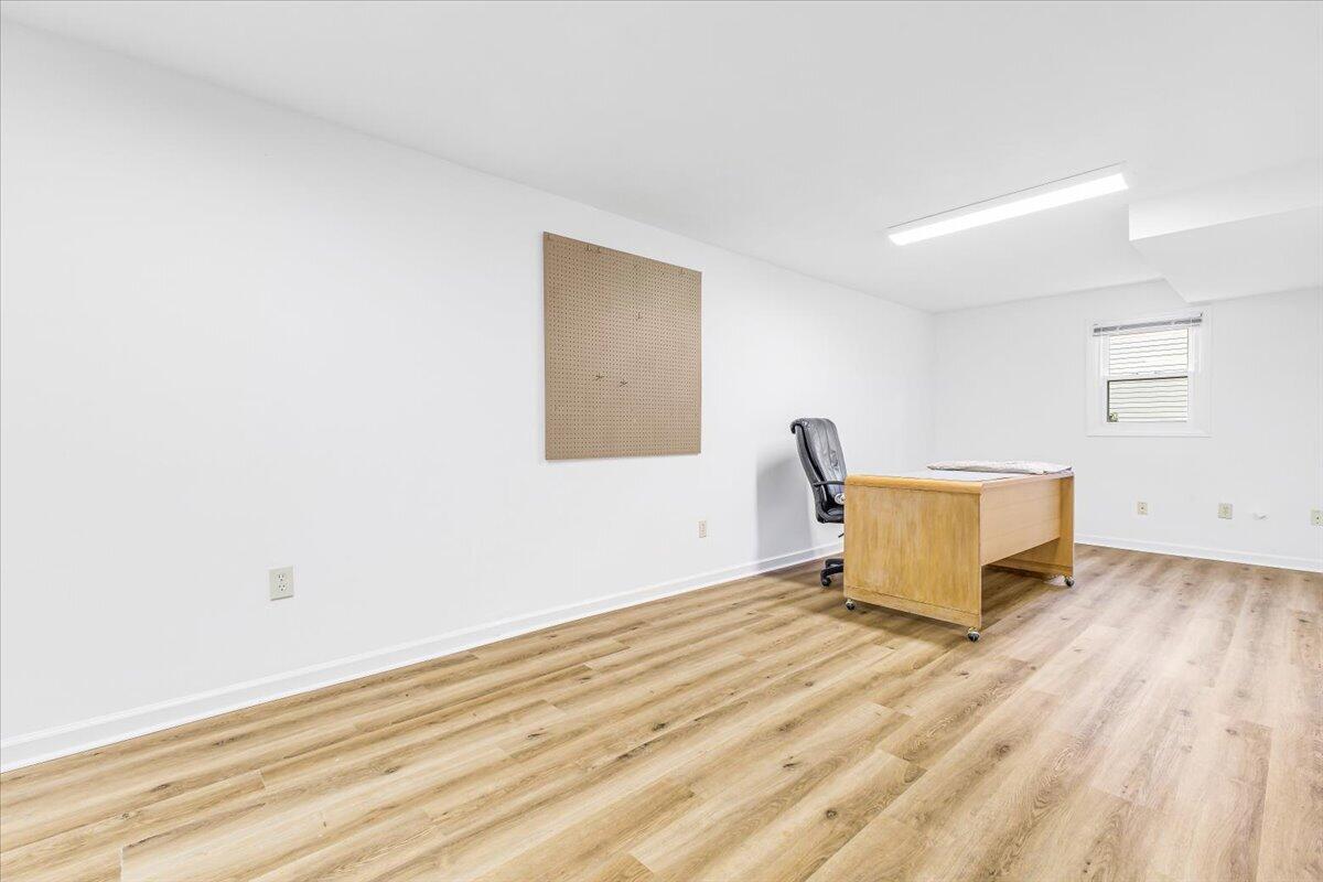 5145 Jonathan LN
