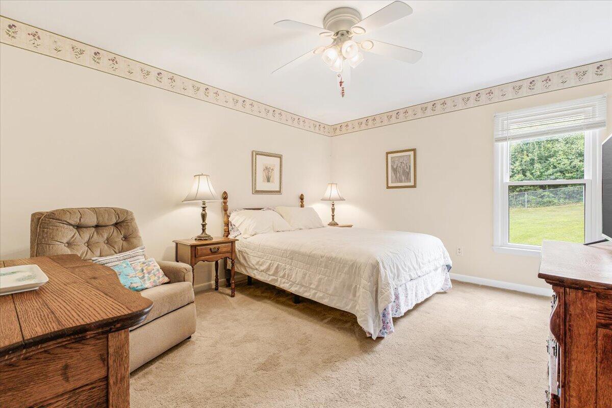 5145 Jonathan LN